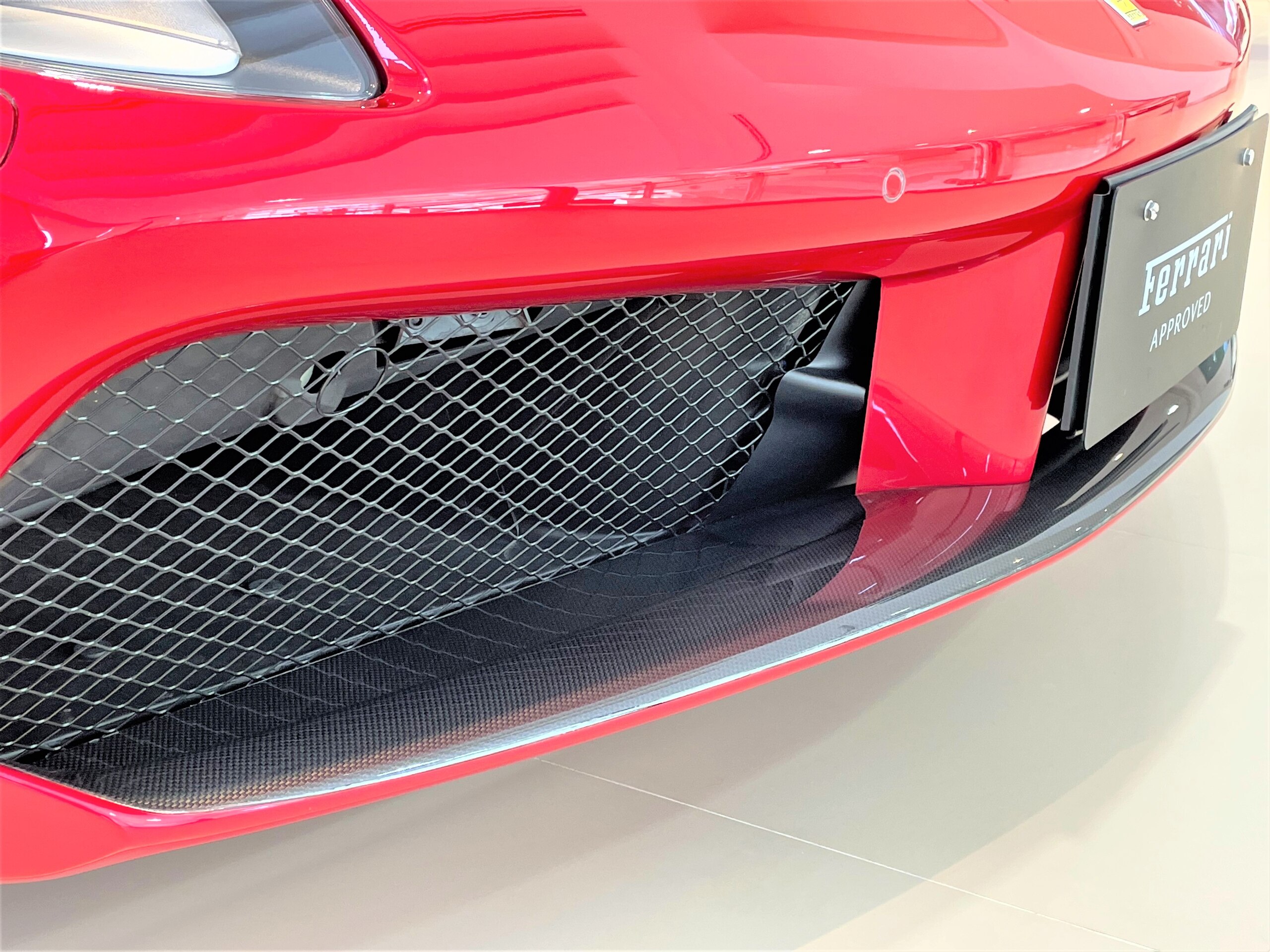 2018 Ferrari 488 Spider — Photo 25 / 29