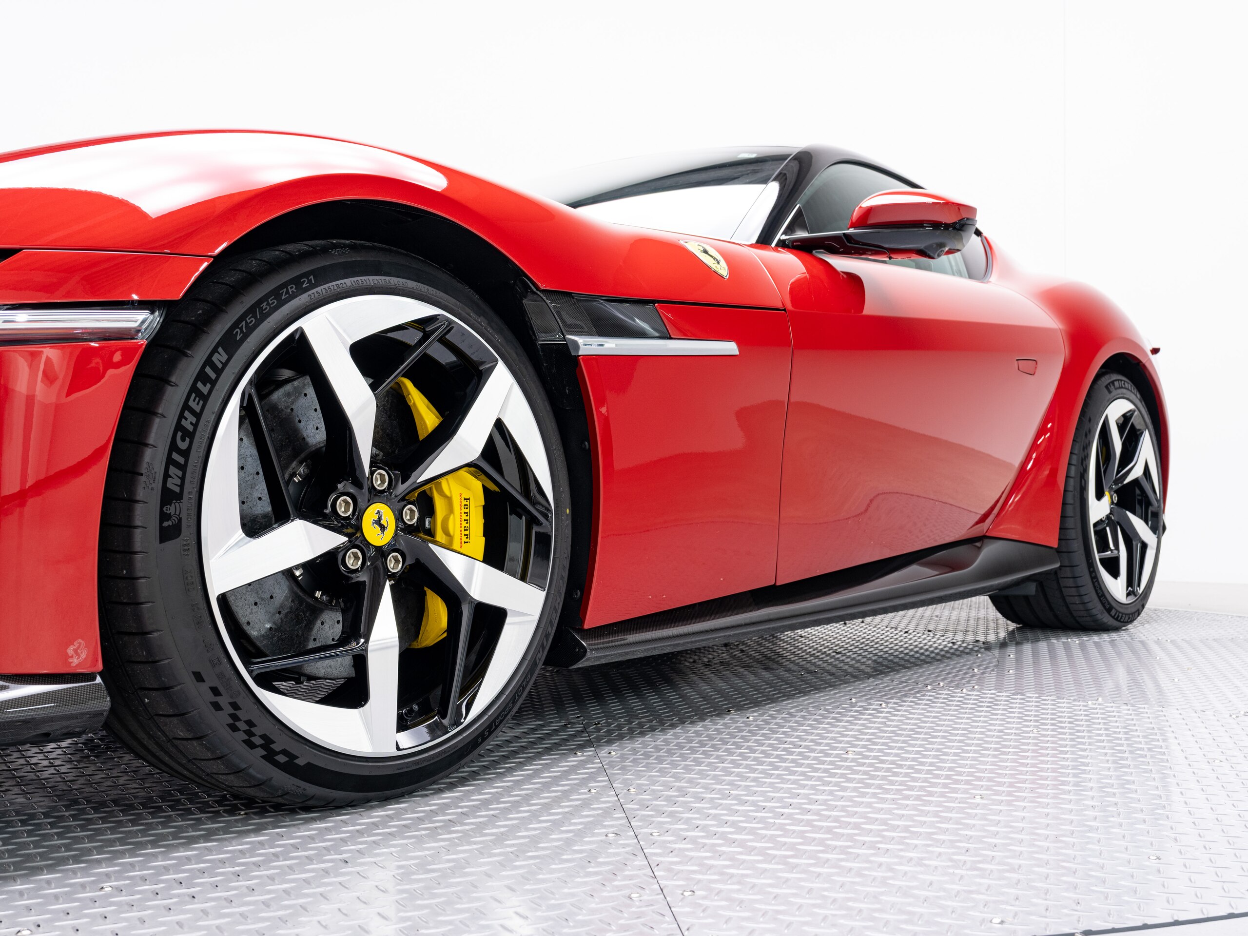 2025 Ferrari 12Cilindri — Photo 24 / 32