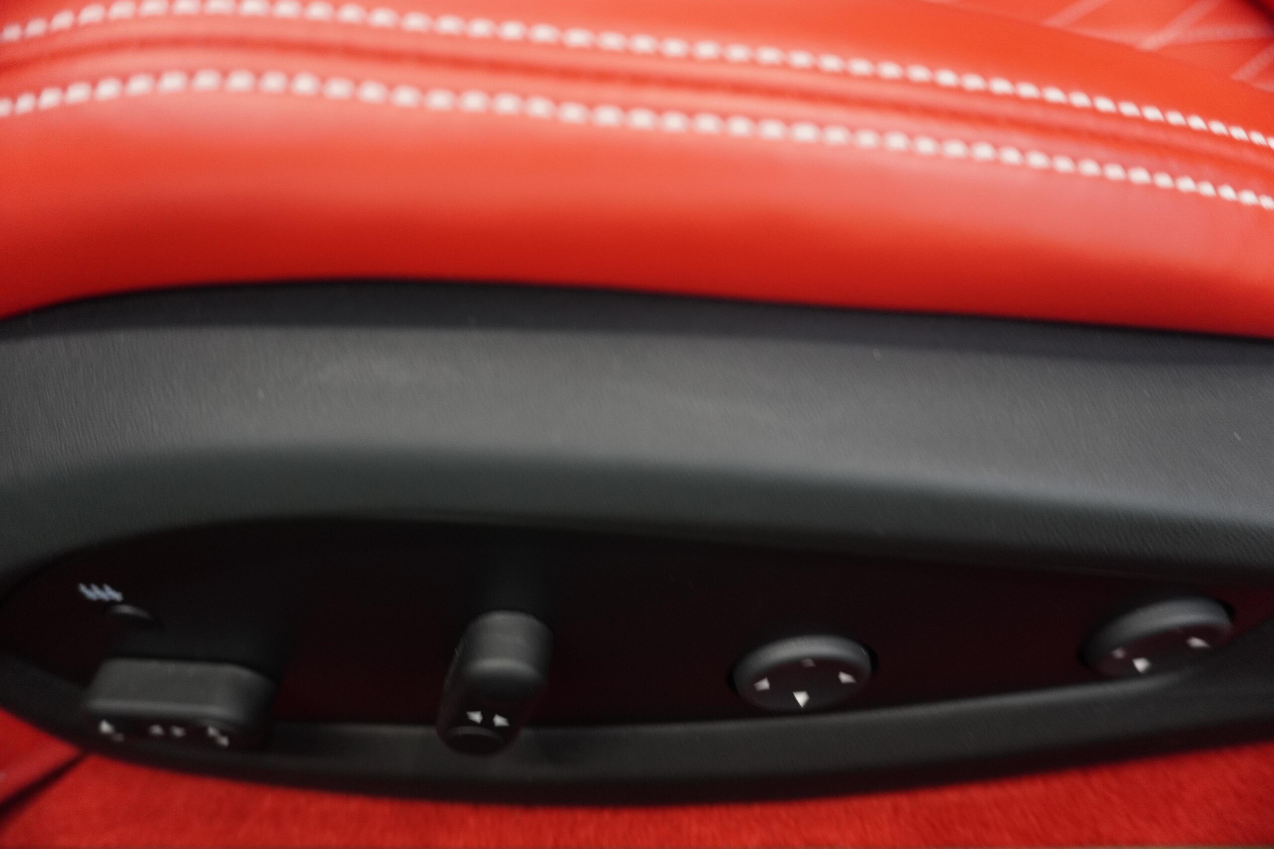 2021 Ferrari 812GTS — Photo 11 / 22