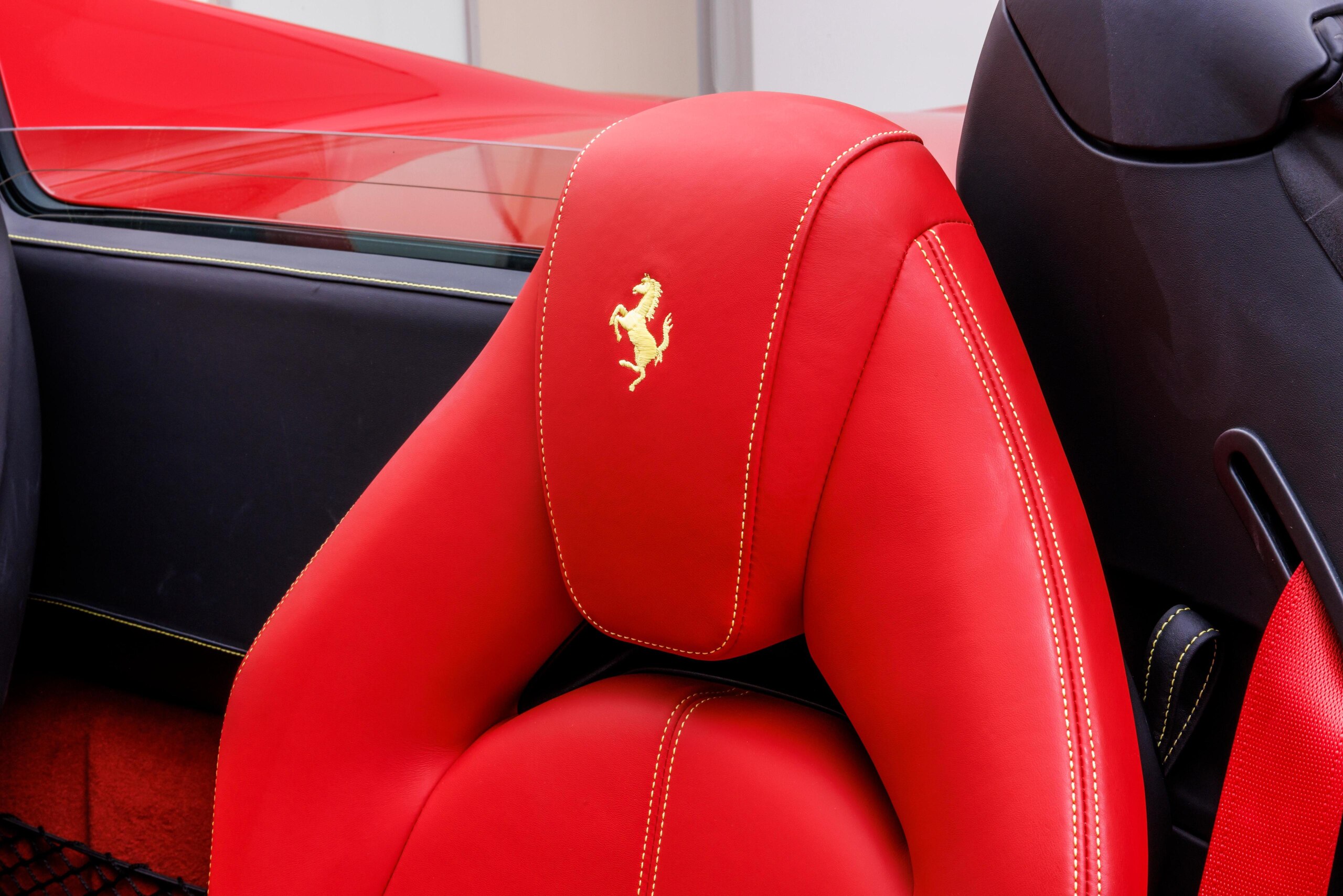2022 Ferrari F8 Spider — Photo 16 / 42