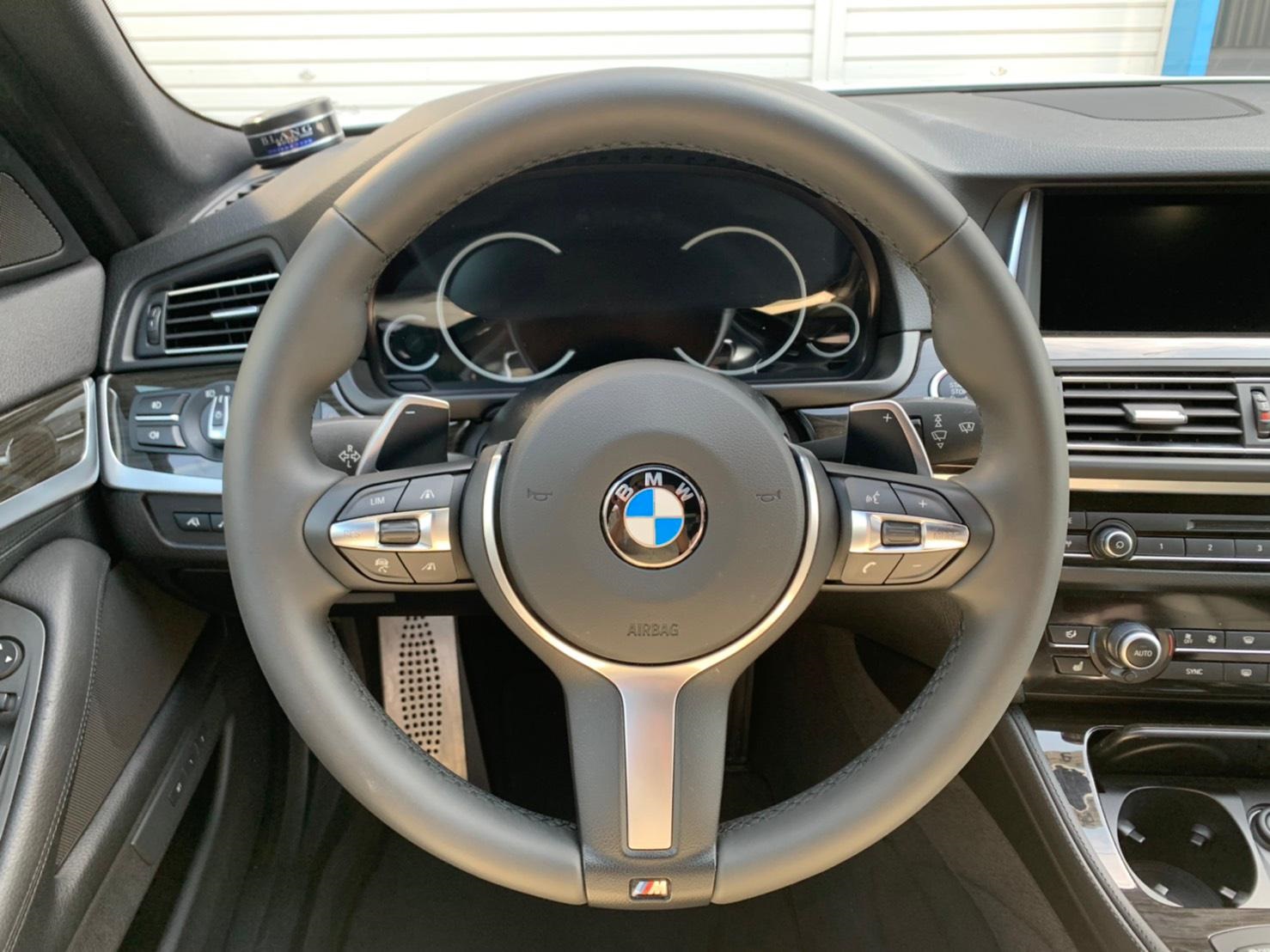 2015 BMW 528i M Sport — Photo 18 / 32