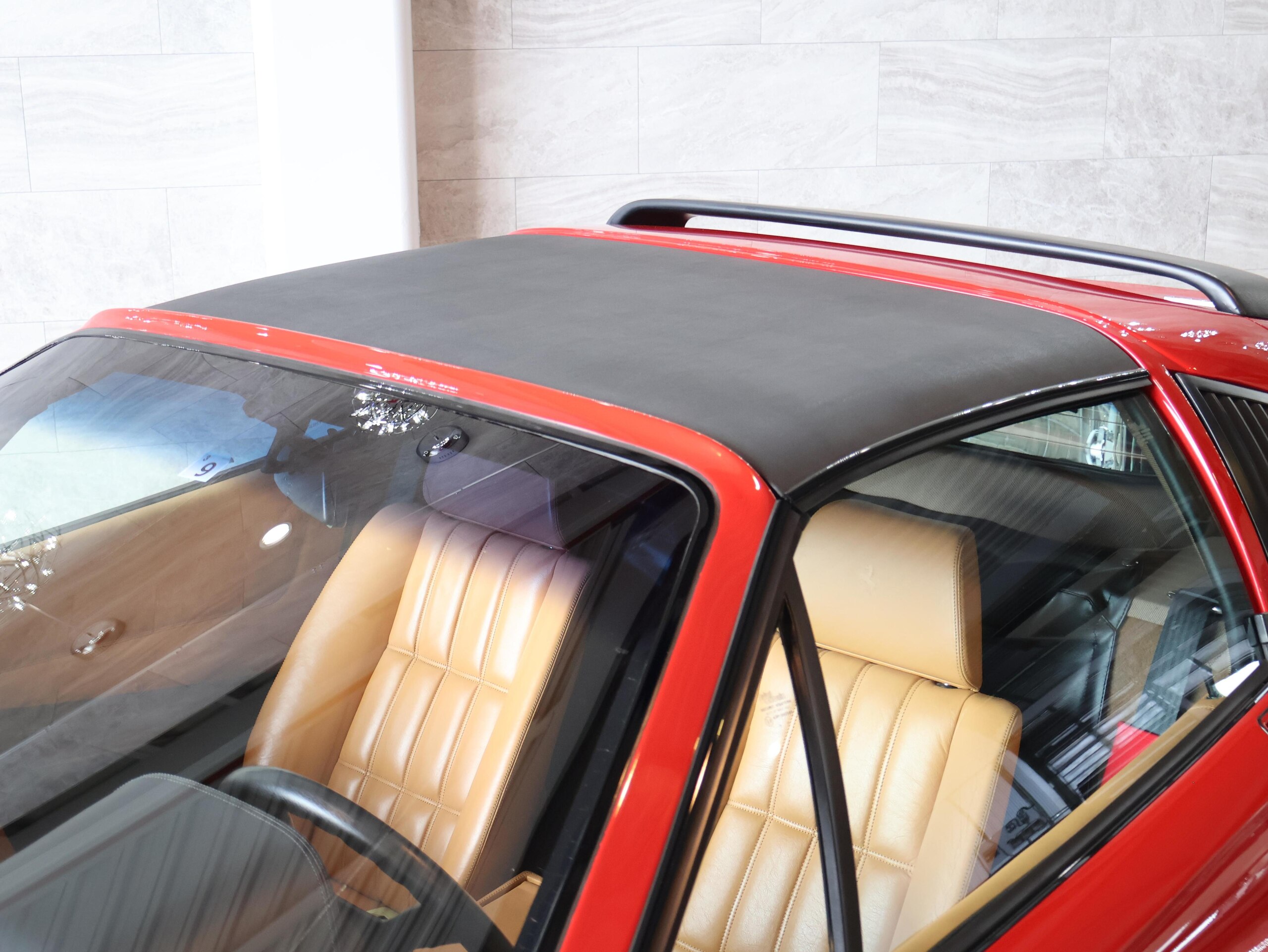 1989 Ferrari 328GTS — Photo 32 / 52