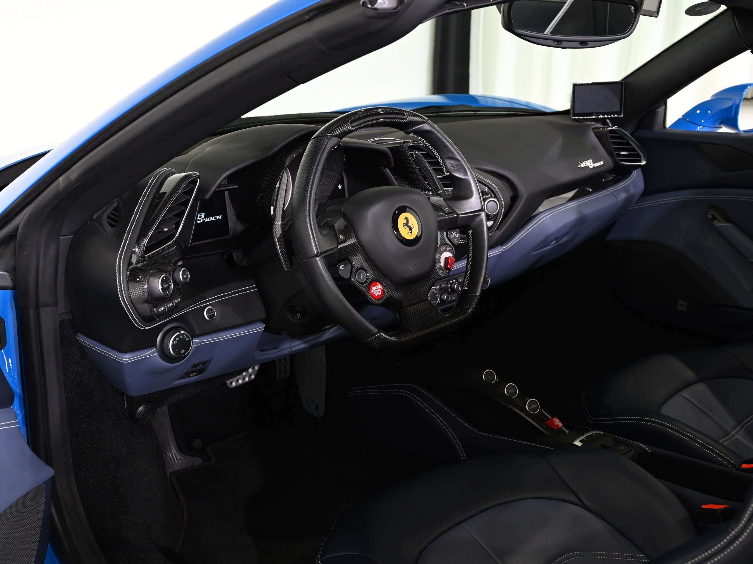 2018 Ferrari 488 Spider — Photo 7 / 18