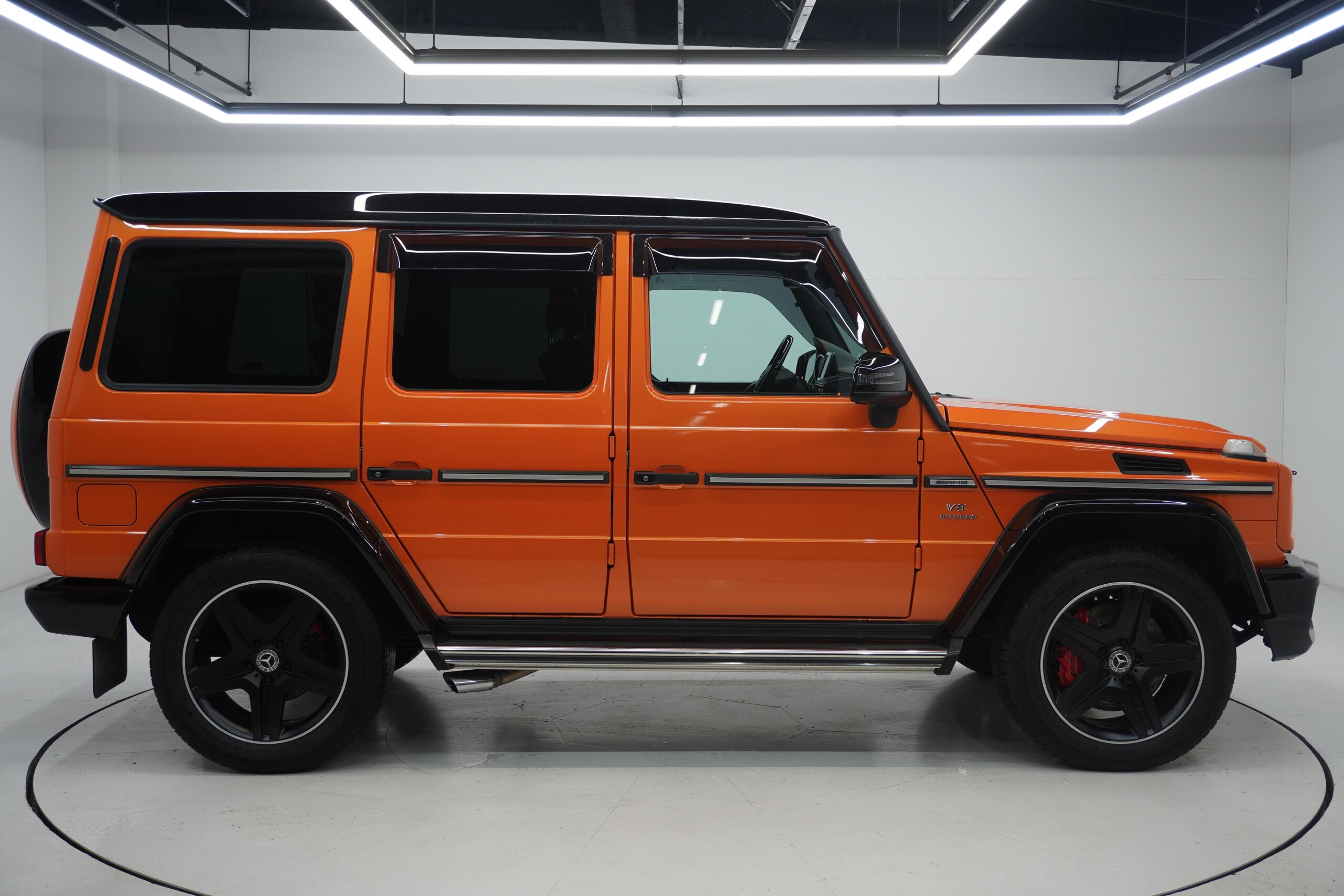 2015 Mercedes Benz G63 AMG — Photo 6 / 23