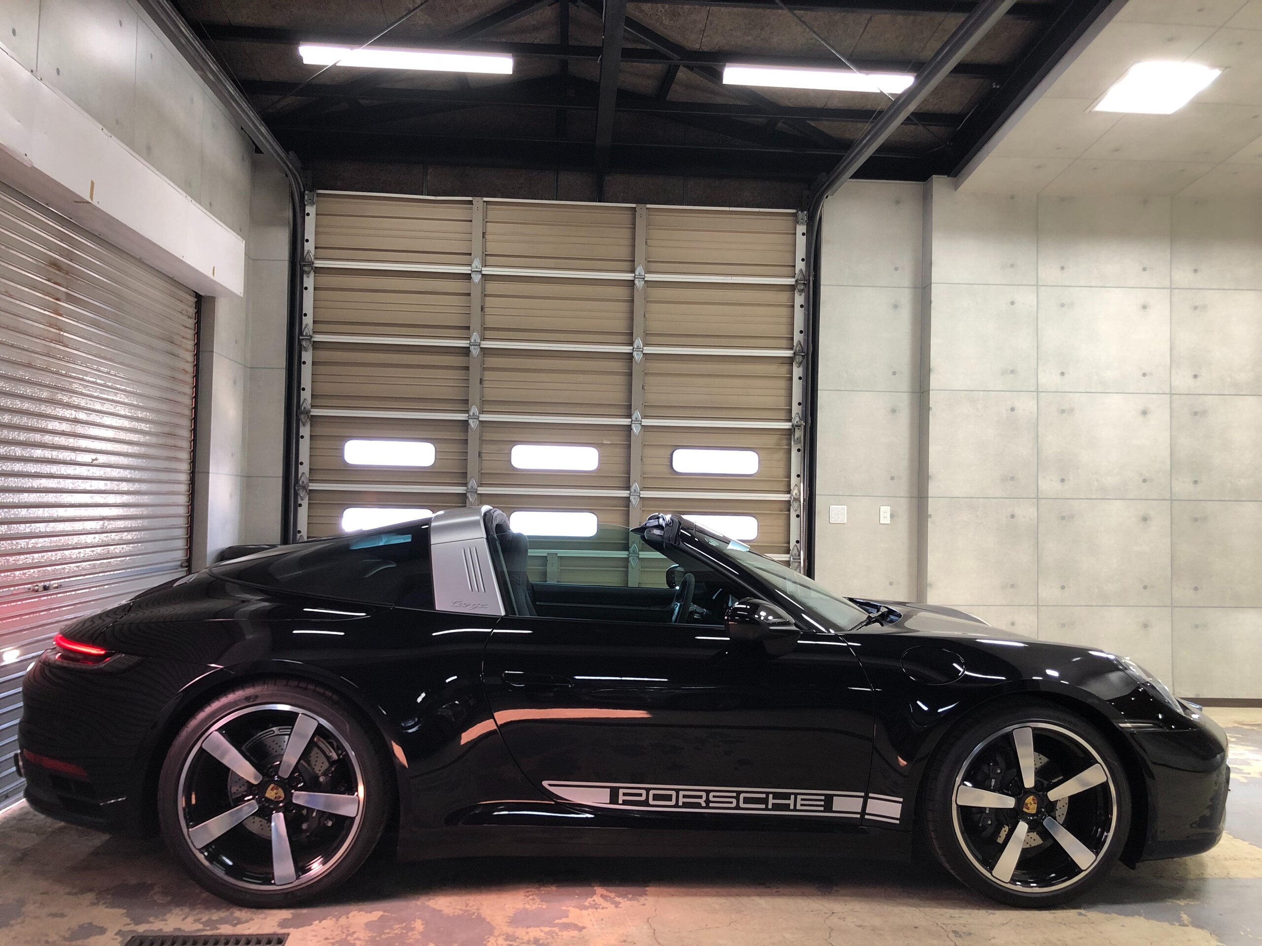 2024 Porsche 911 Targa 4 — Photo 7 / 26