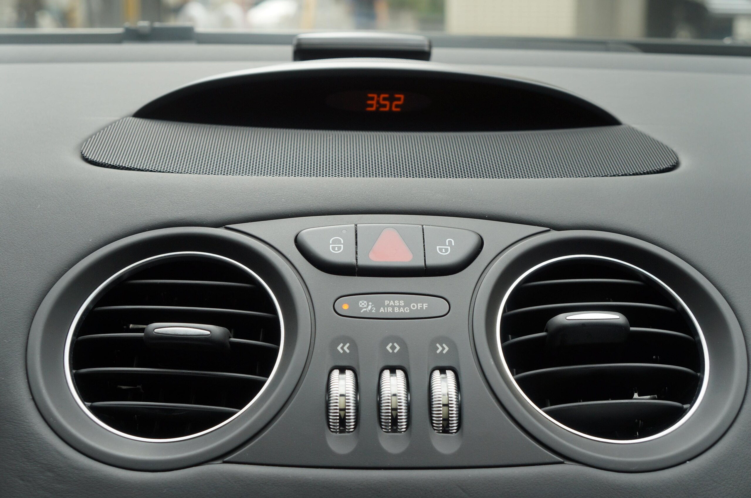 2009 Mercedes Benz SL65 AMG — Photo 12 / 23