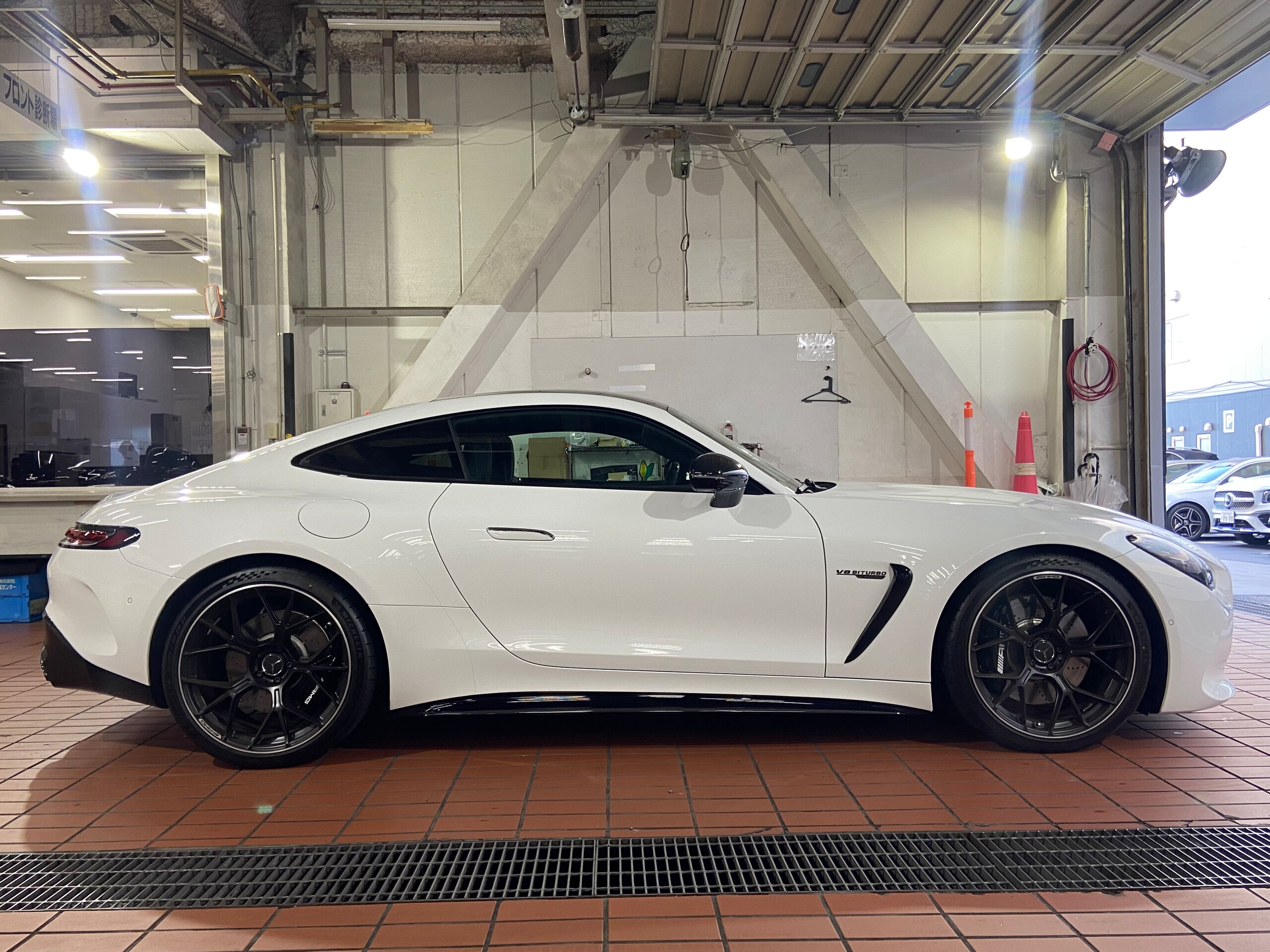 2024 Mercedes Benz AMG GT63 4Matic+ — Photo 6 / 22