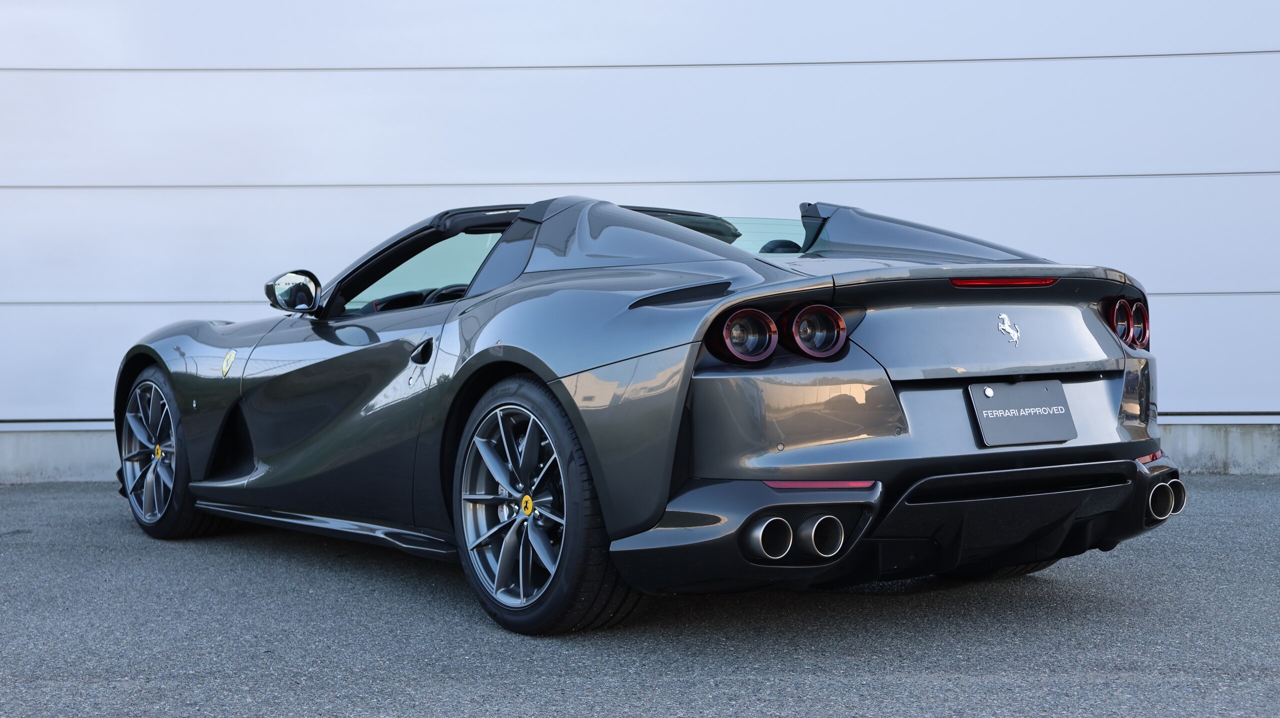 2021 Ferrari 812GTS — Photo 34 / 38