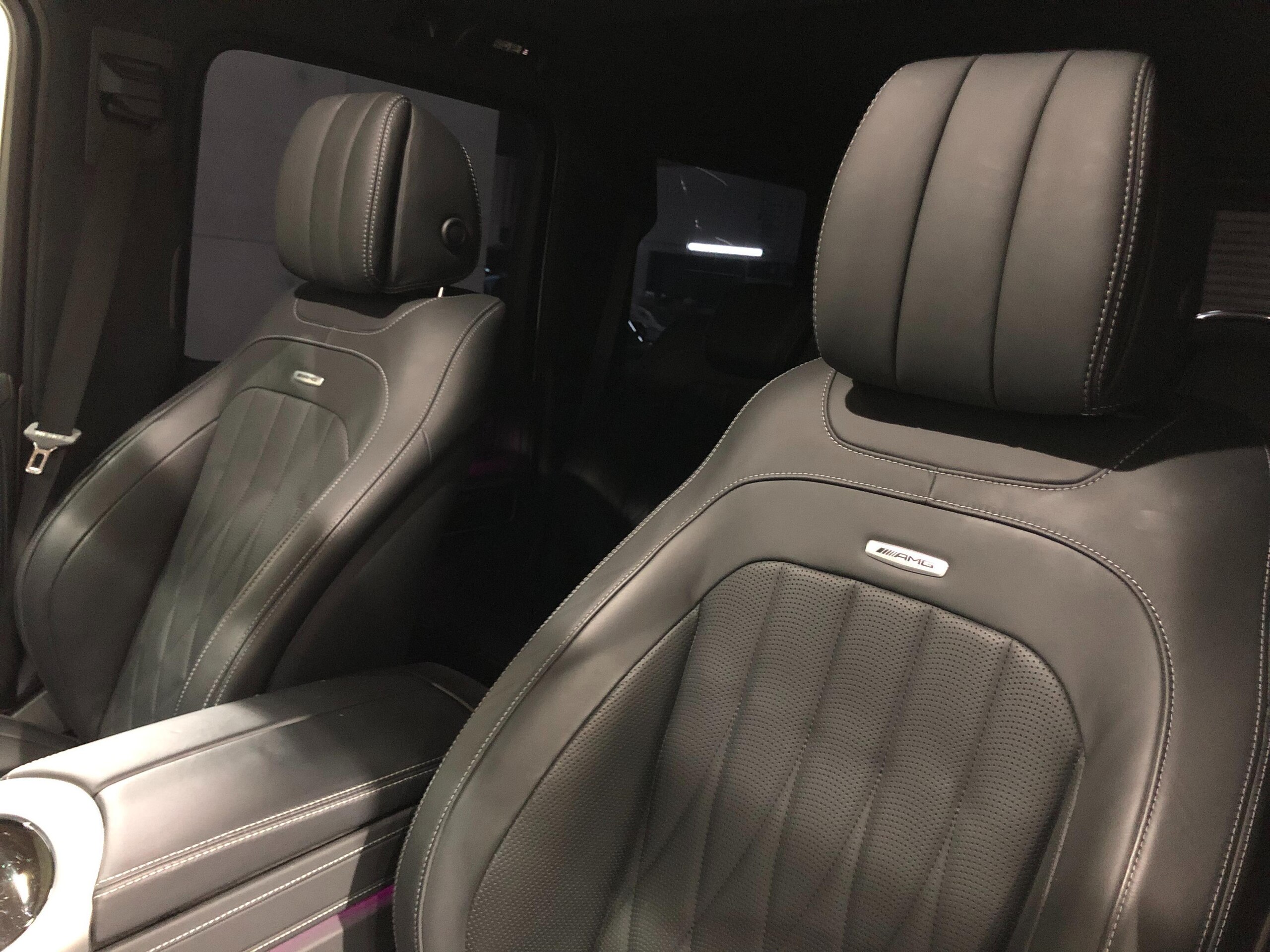 2019 Mercedes Benz G63 AMG — Photo 9 / 21
