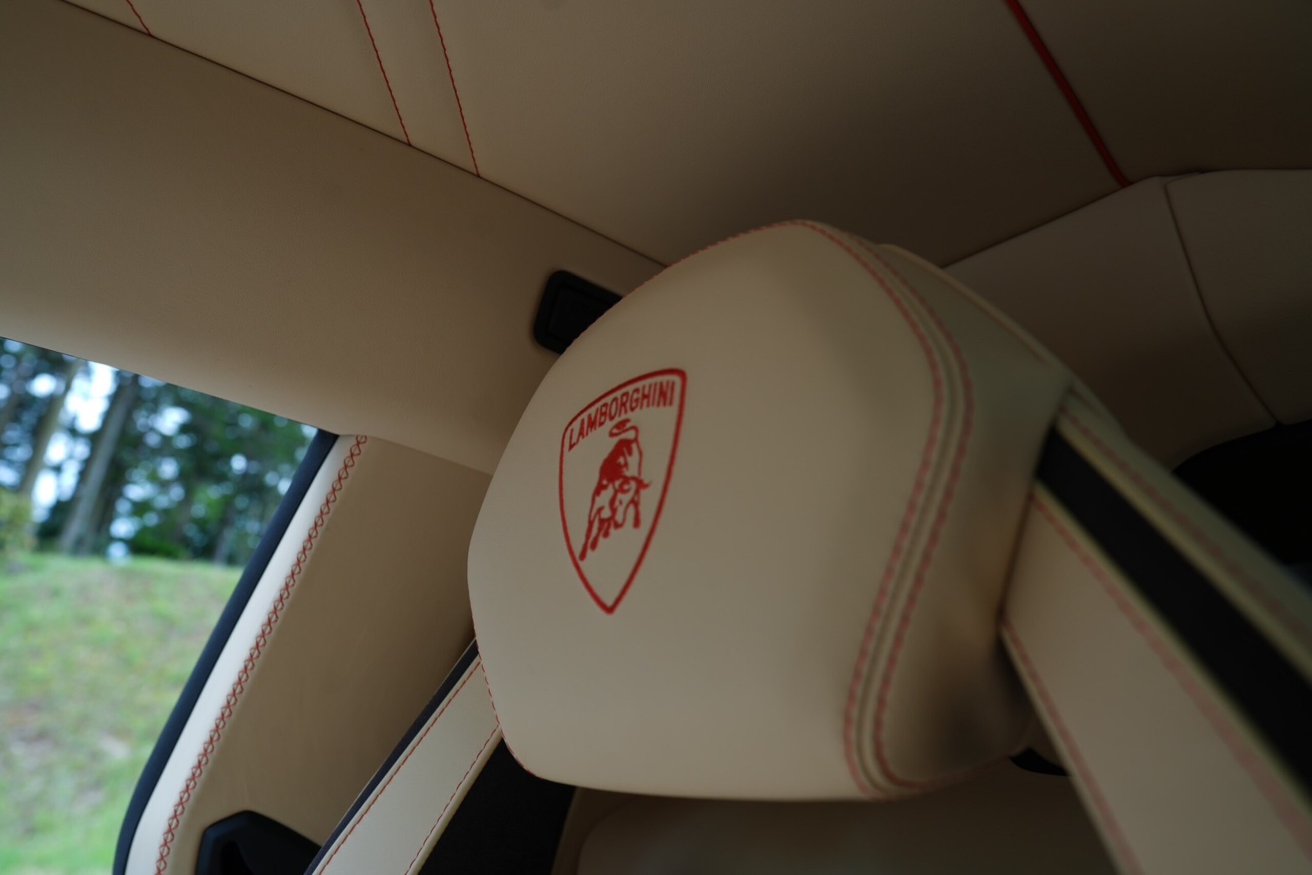 2022 Lamborghini Countach LPI 800-4 — Photo 26 / 28