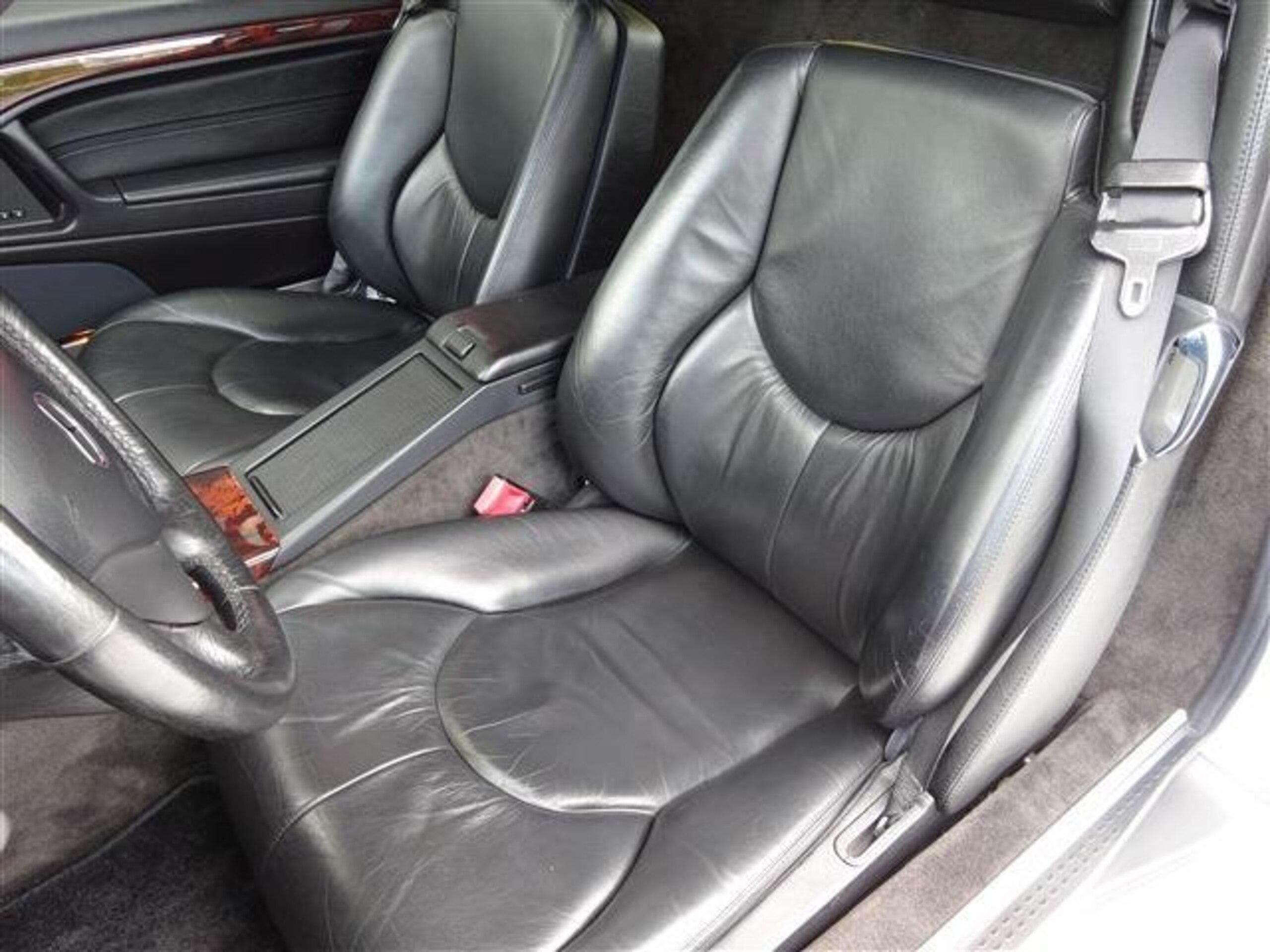 1999 Mercedes Benz SL320 — Photo 9 / 13