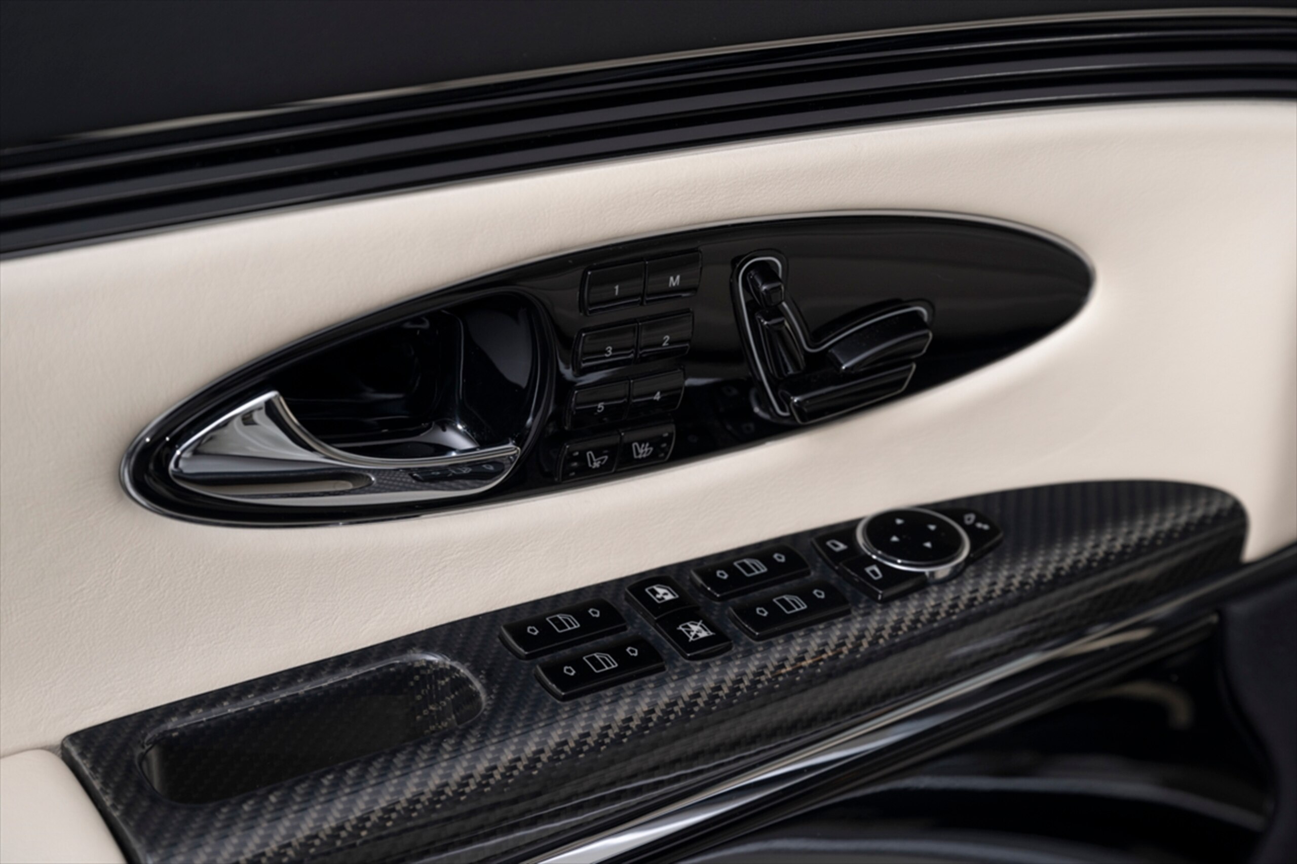 2006 Mercedes Benz Maybach 57S — Photo 10 / 23