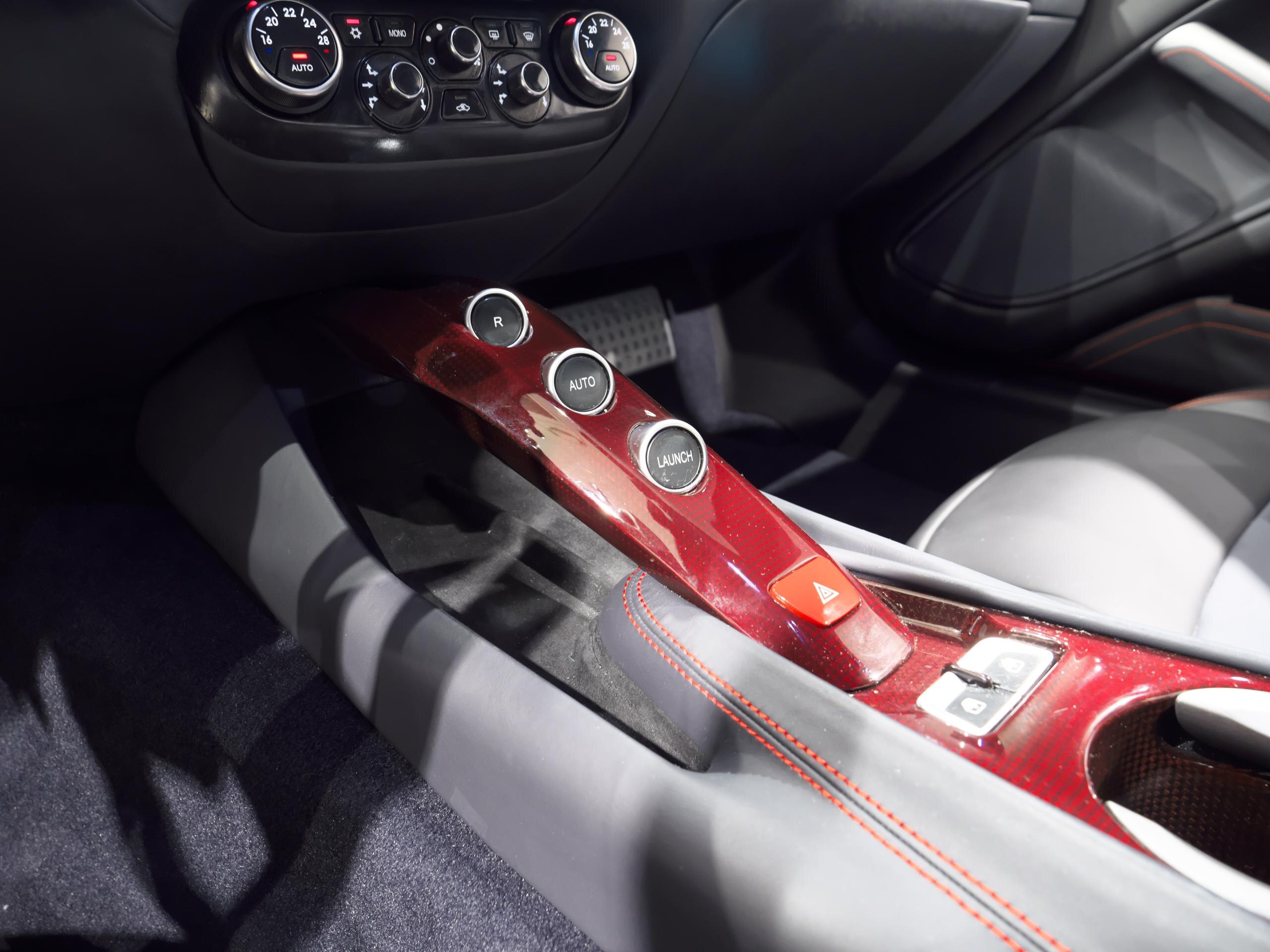 2014 Ferrari F12 Berlinetta — Photo 15 / 19