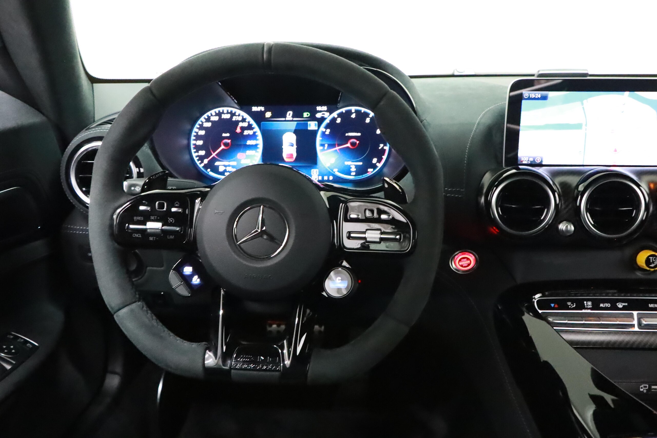 2022 Mercedes Benz AMG GT Black Series — Photo 10 / 22