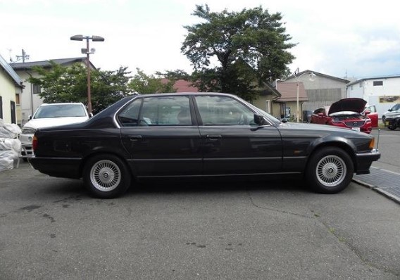 1990 BMW 750i — Photo 8 / 22
