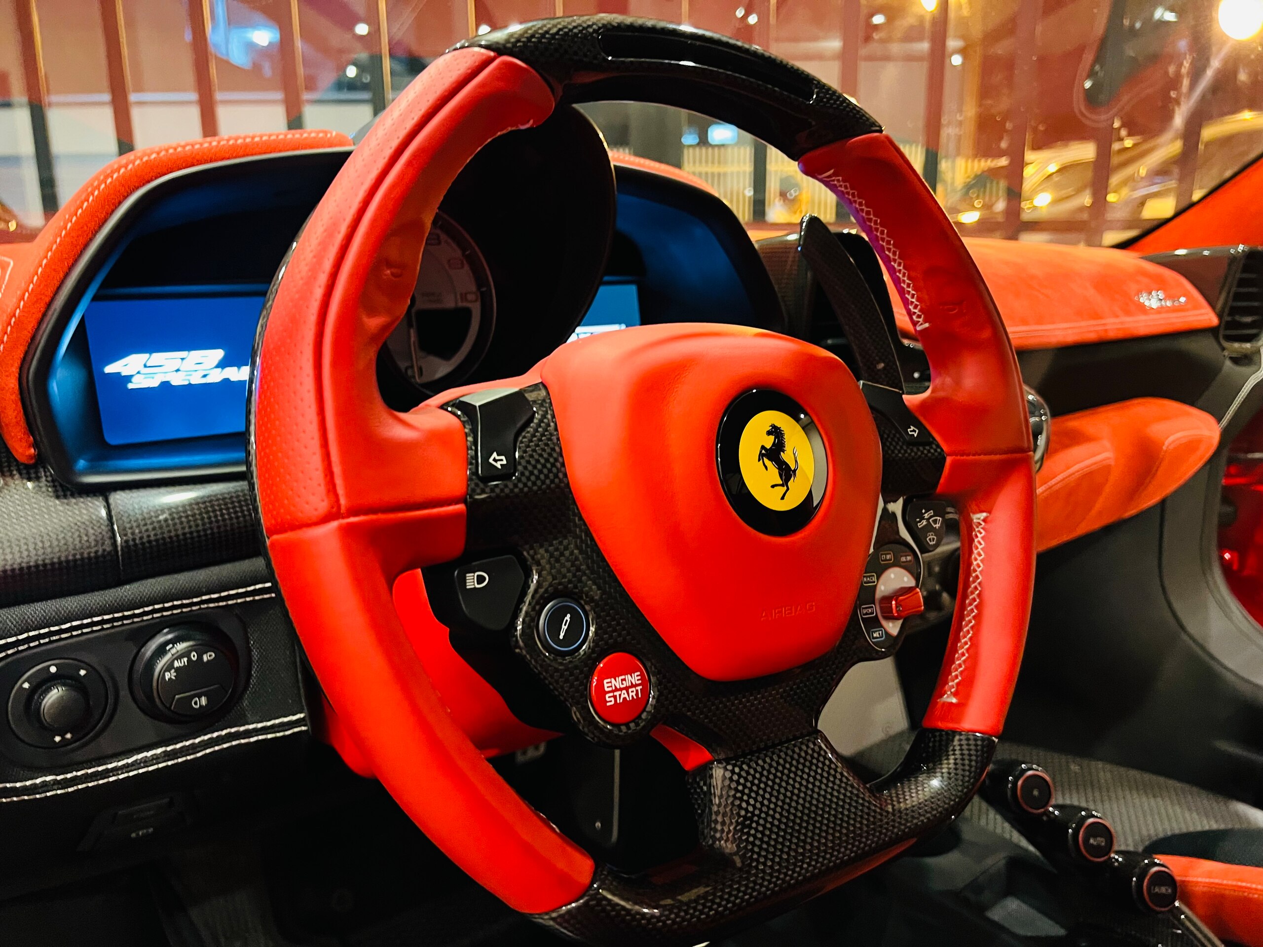 2015 Ferrari 458 Speciale — Photo 9 / 19