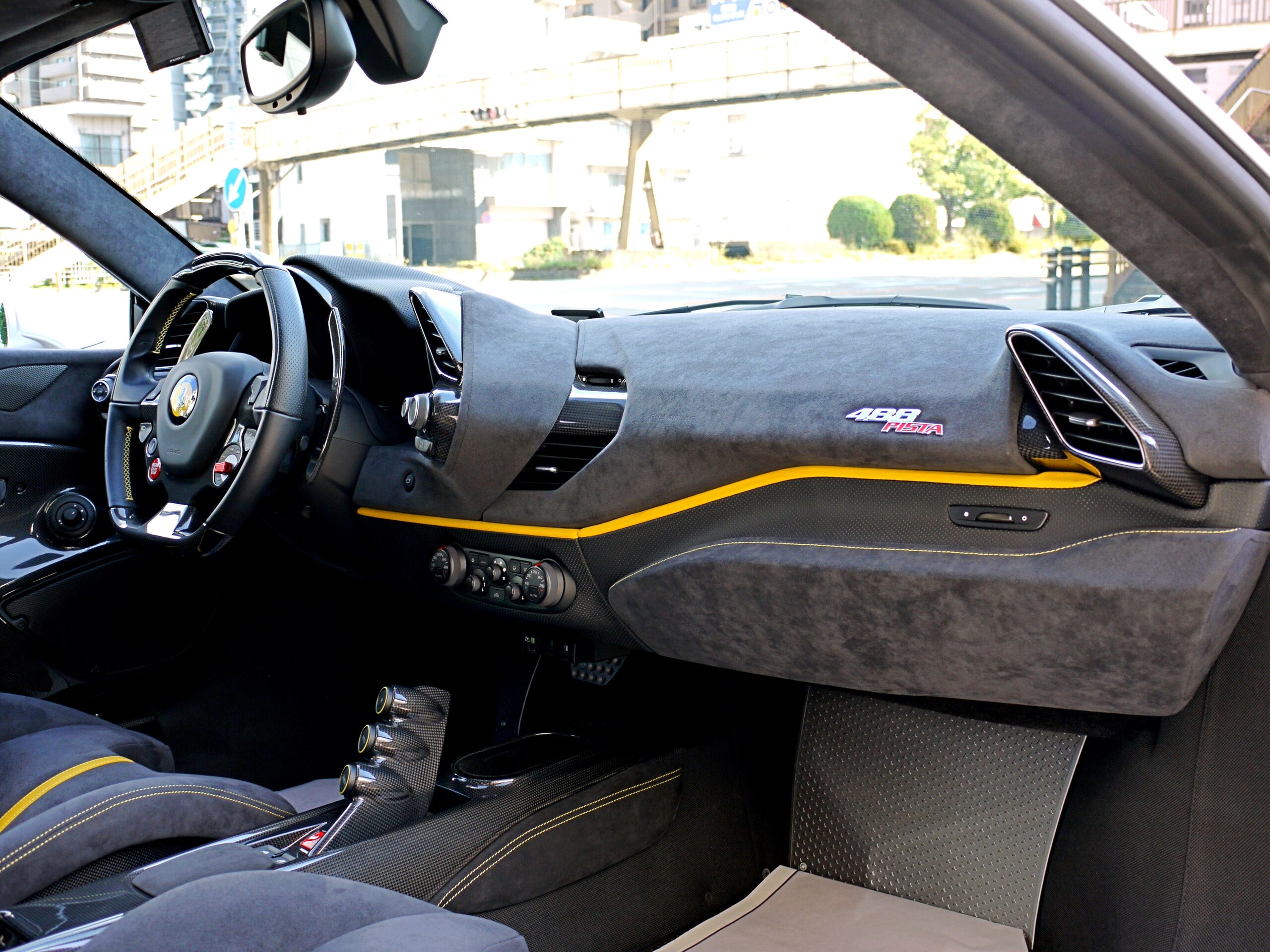 2019 Ferrari 488 Pista — Photo 11 / 13