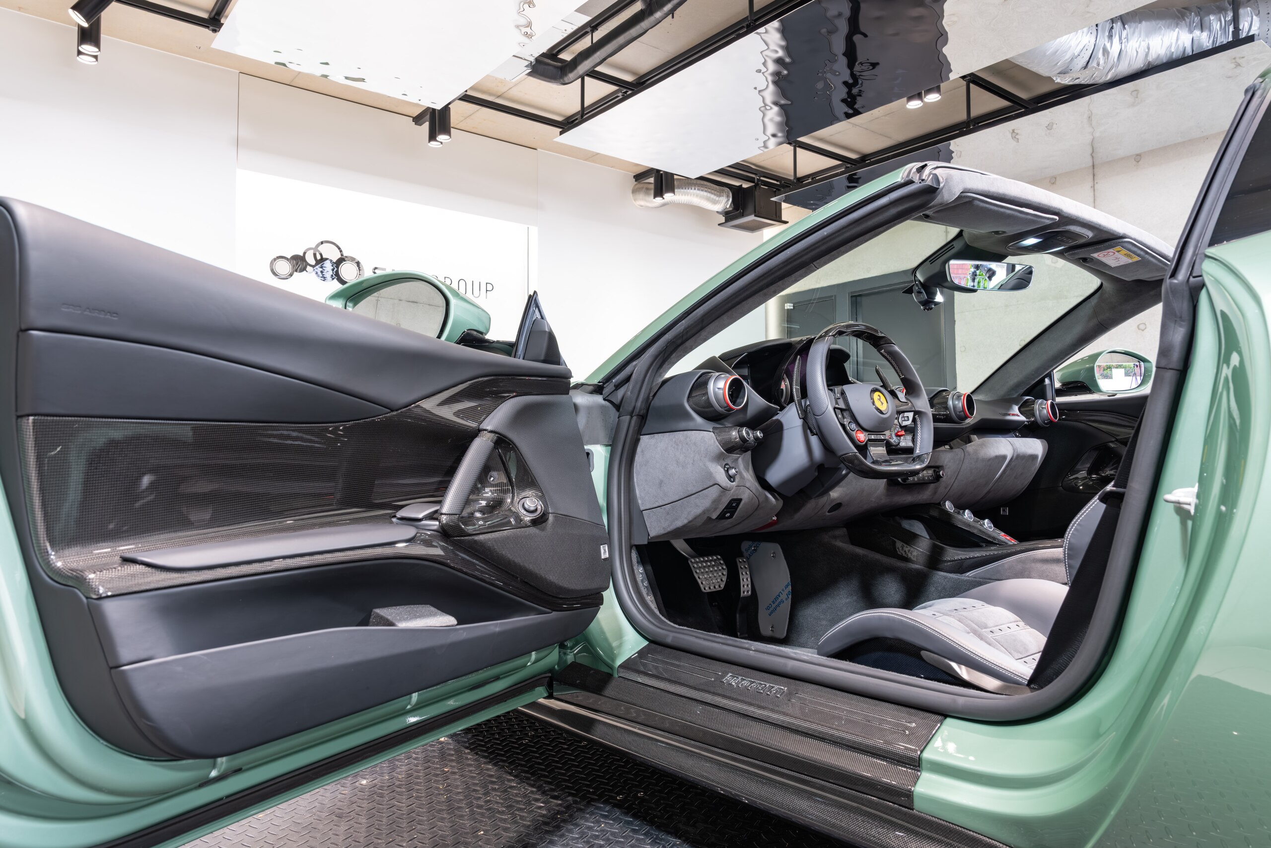 2021 Ferrari 812GTS — Photo 9 / 25