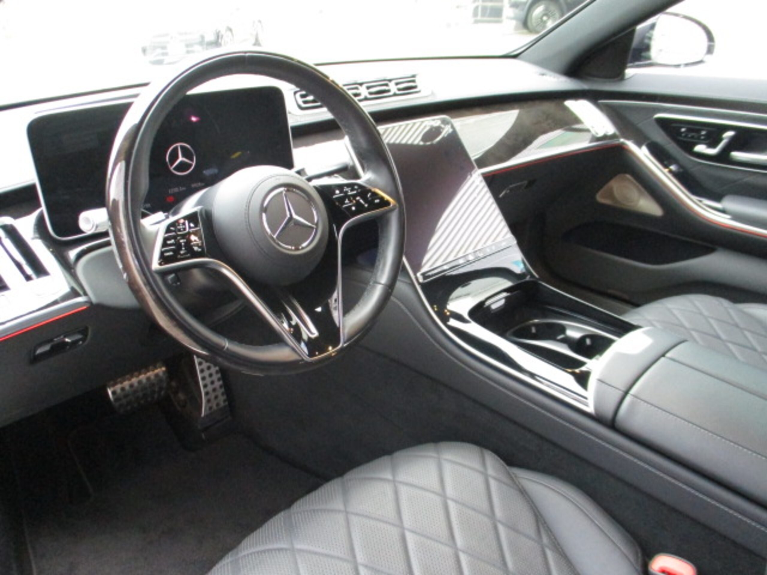 2021 Mercedes Benz S500 4Matic AMG Line — Photo 9 / 15