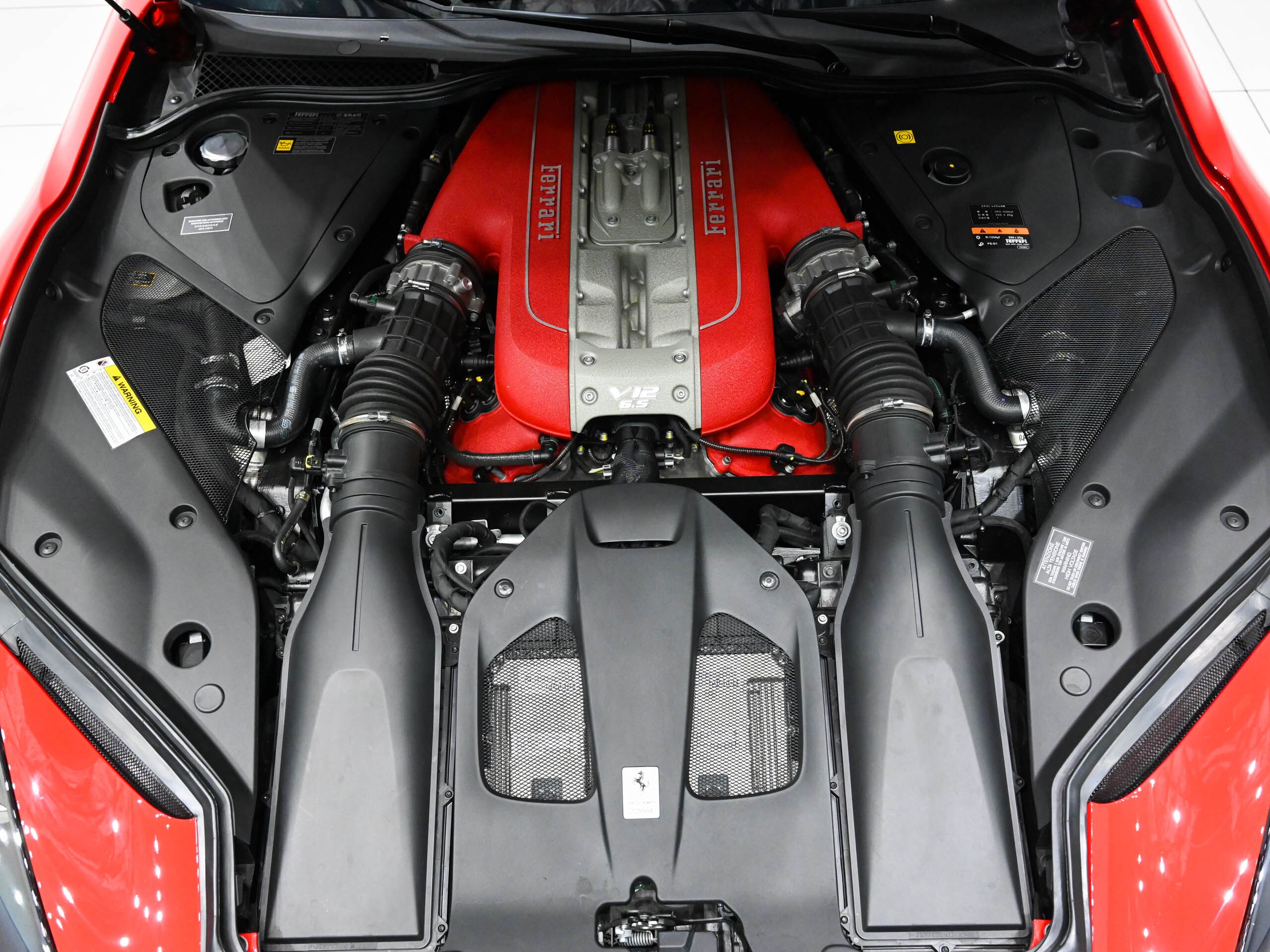 2022 Ferrari 812GTS — Photo 13 / 14