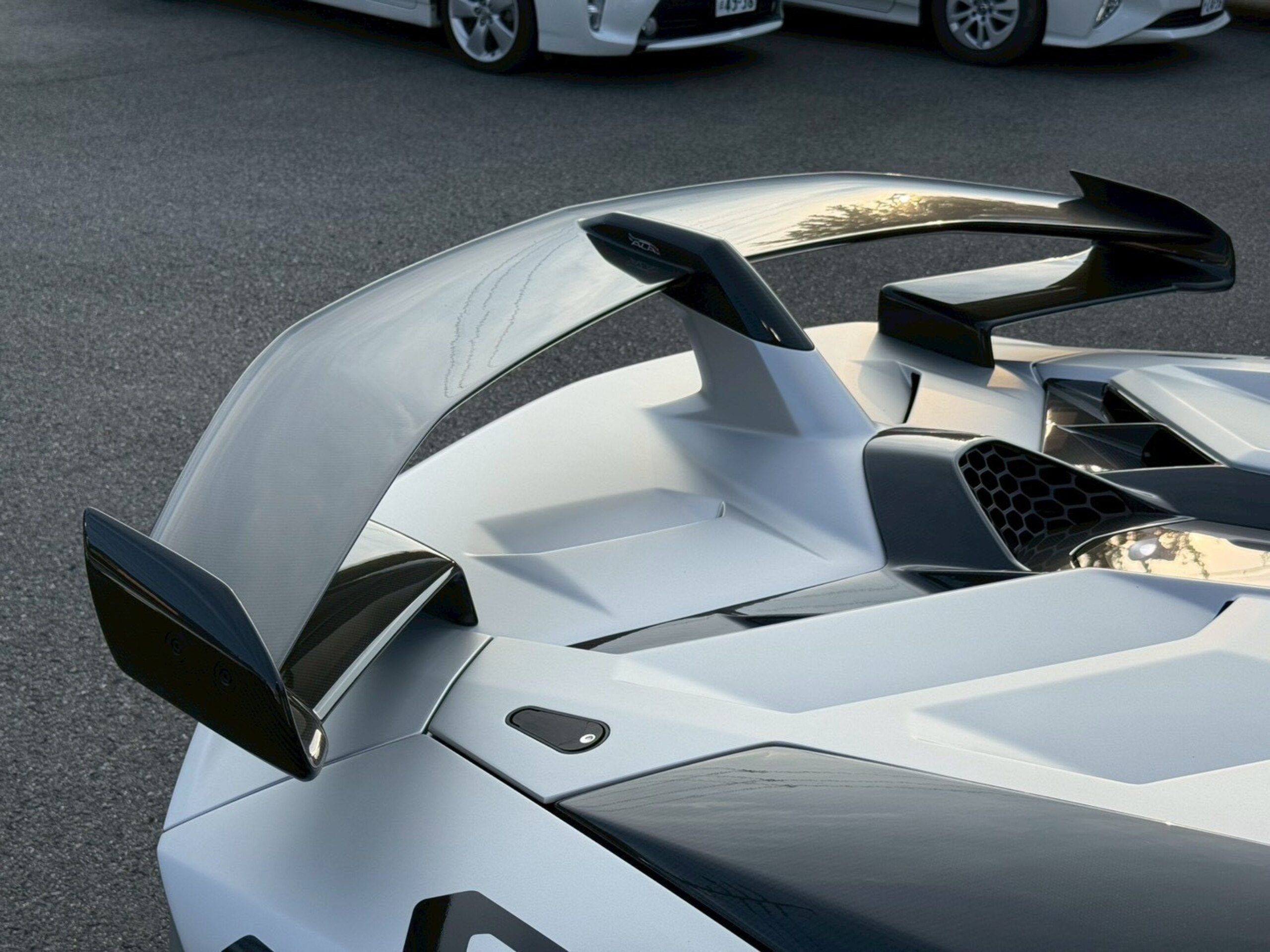 2019 Lamborghini Aventador SVJ — Photo 13 / 41