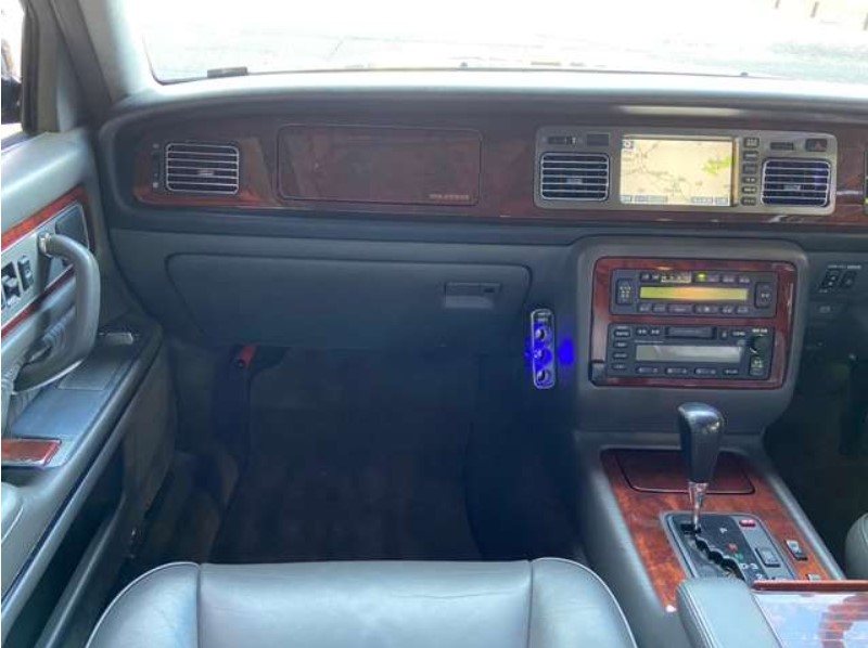 2000 Toyota Century — Photo 14 / 14