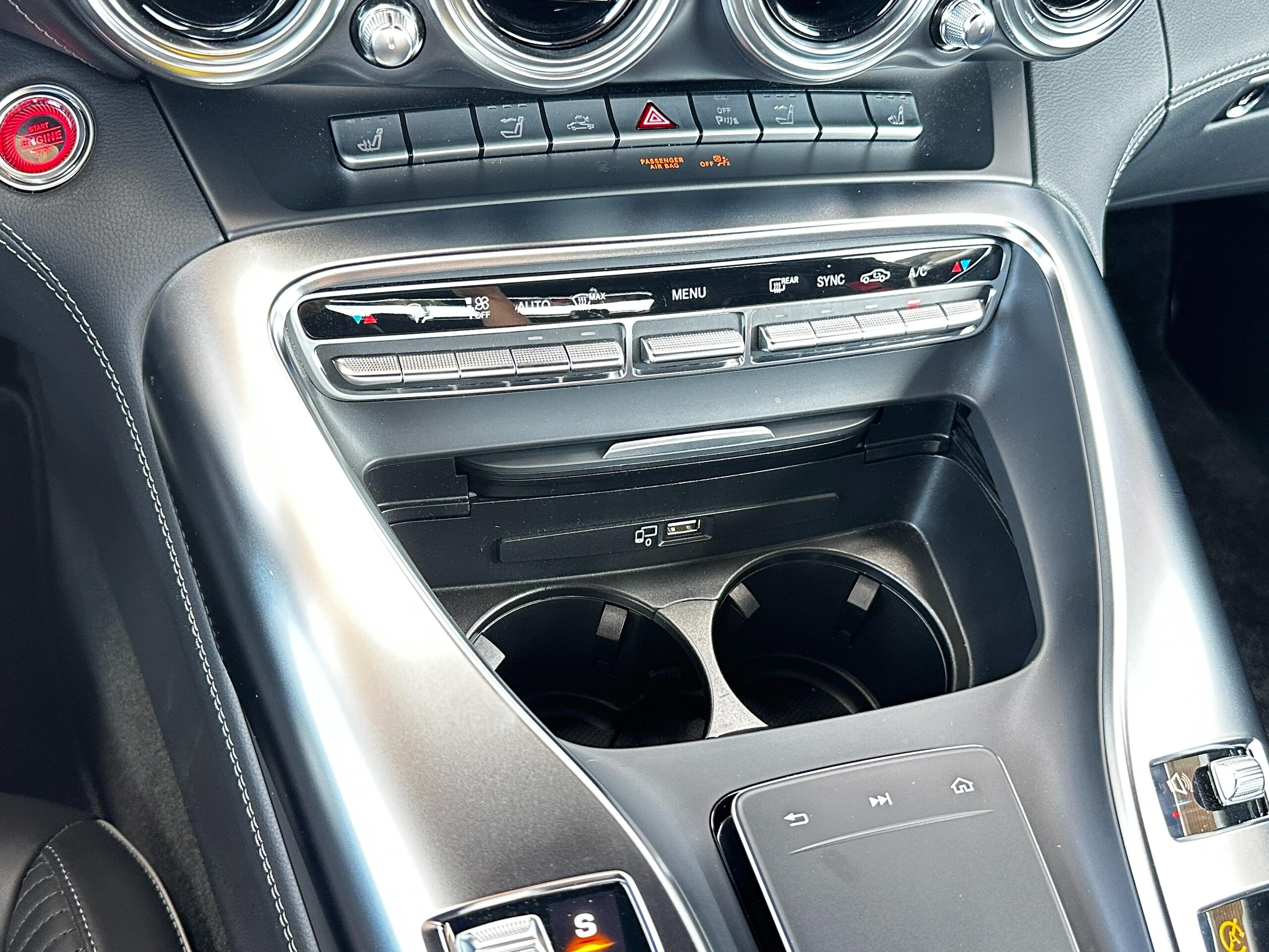 2021 Mercedes Benz AMG GT — Photo 14 / 21