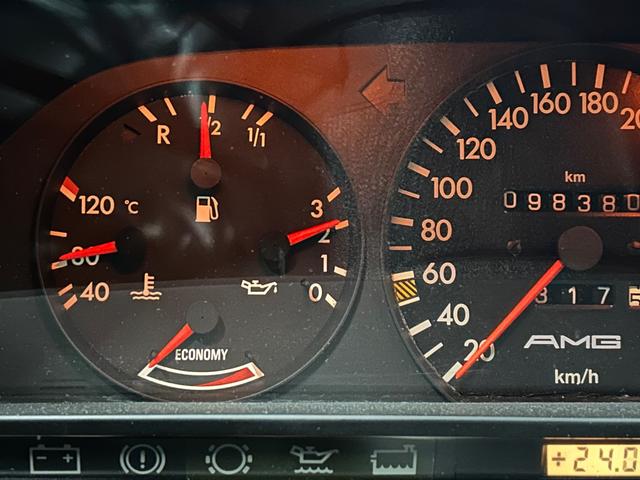 1989 Mercedes Benz 560SEL — Photo 9 / 11