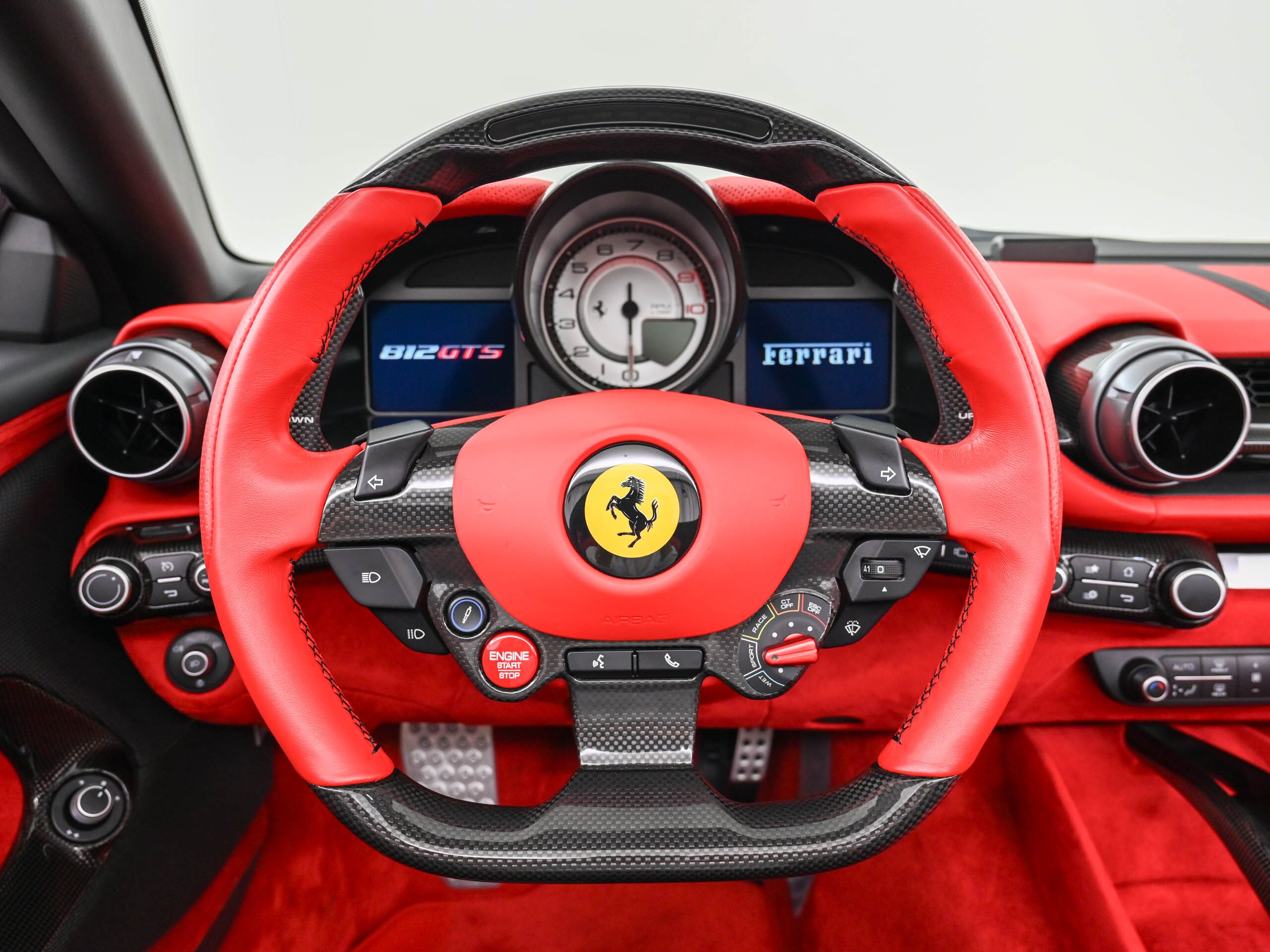 2020 Ferrari 812GTS — Photo 7 / 15