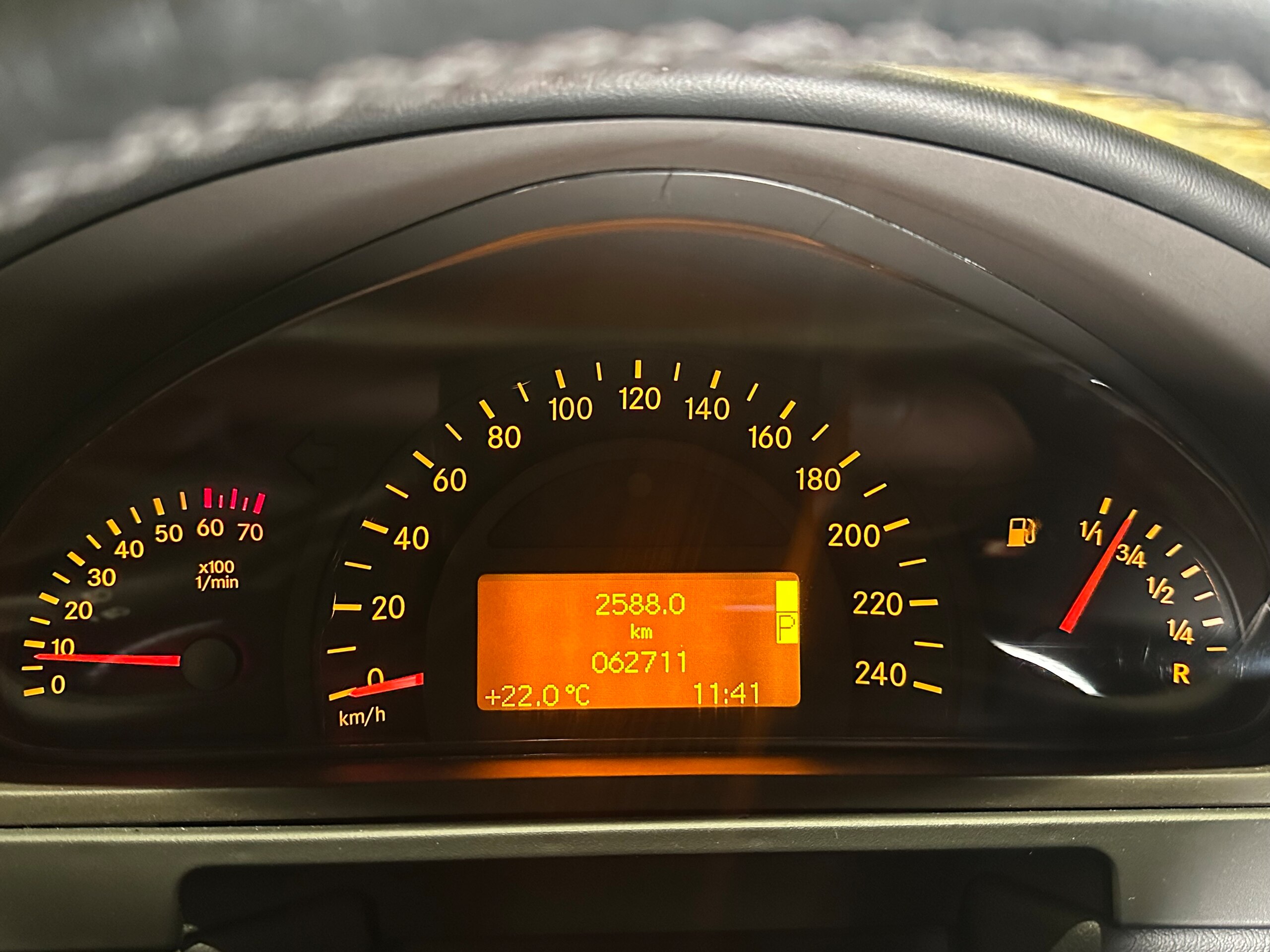 2003 Mercedes Benz G320 — Photo 13 / 21