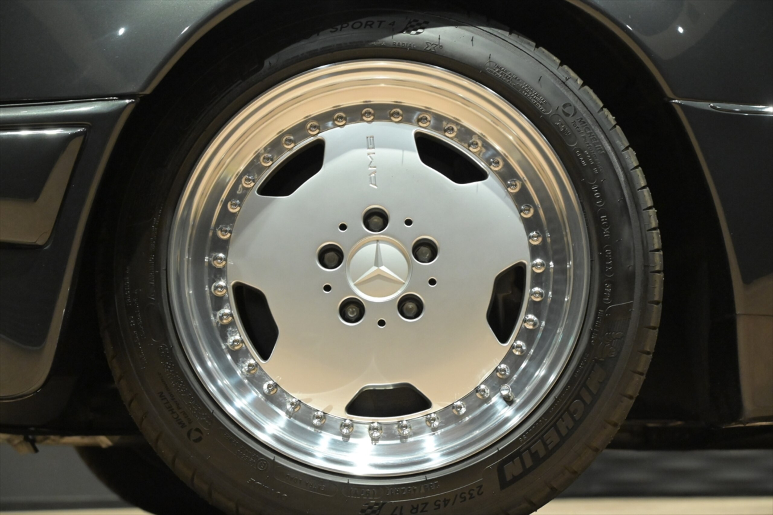 1993 Mercedes Benz E60 AMG — Photo 23 / 26