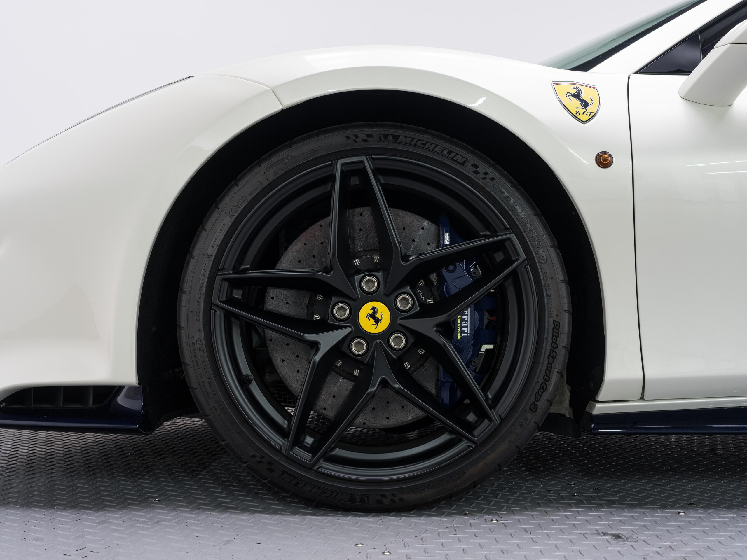 2021 Ferrari 488 Pista Spider — Photo 23 / 26