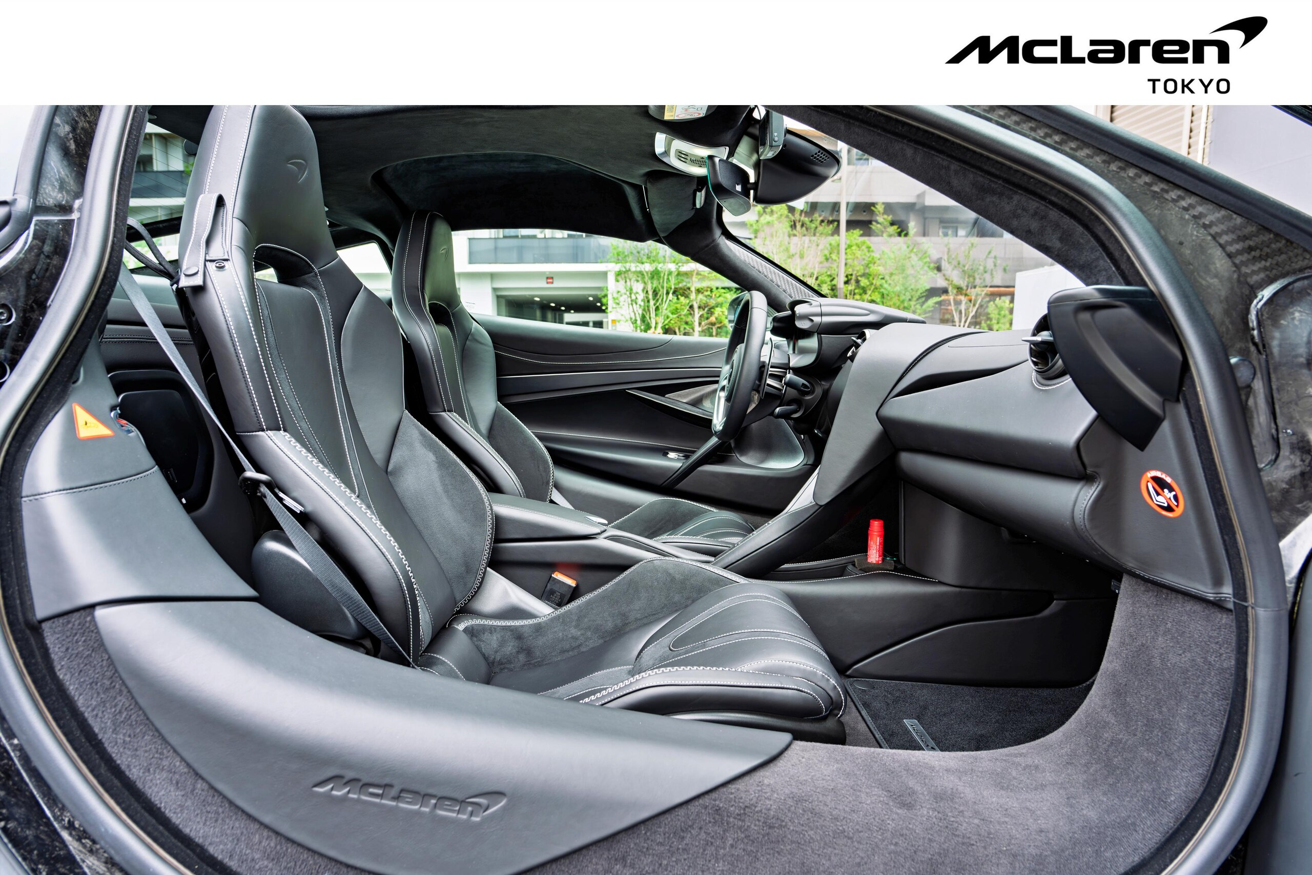 2024 McLaren 750S — Photo 28 / 44