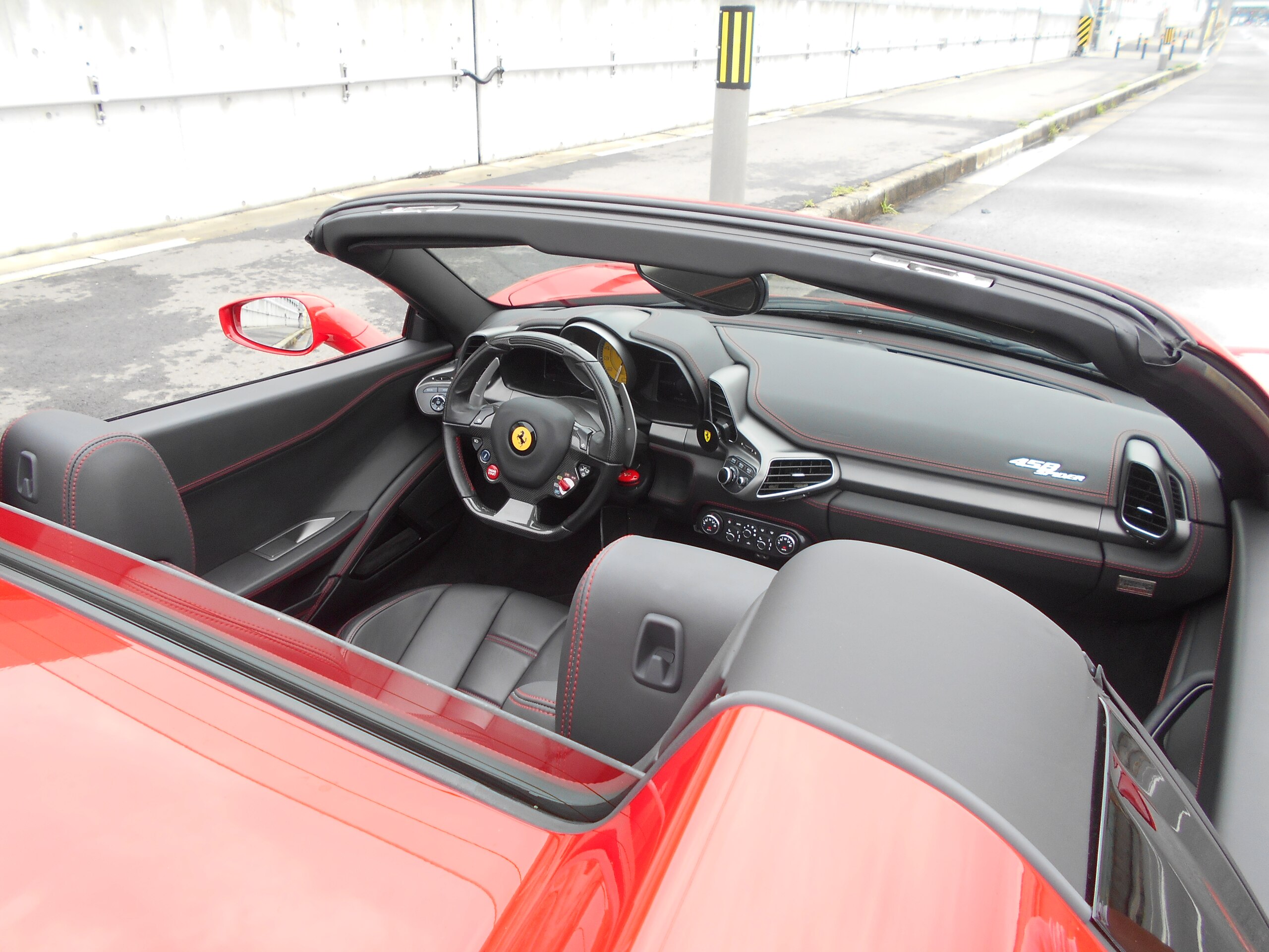 2012 Ferrari 458 Spider — Photo 13 / 19