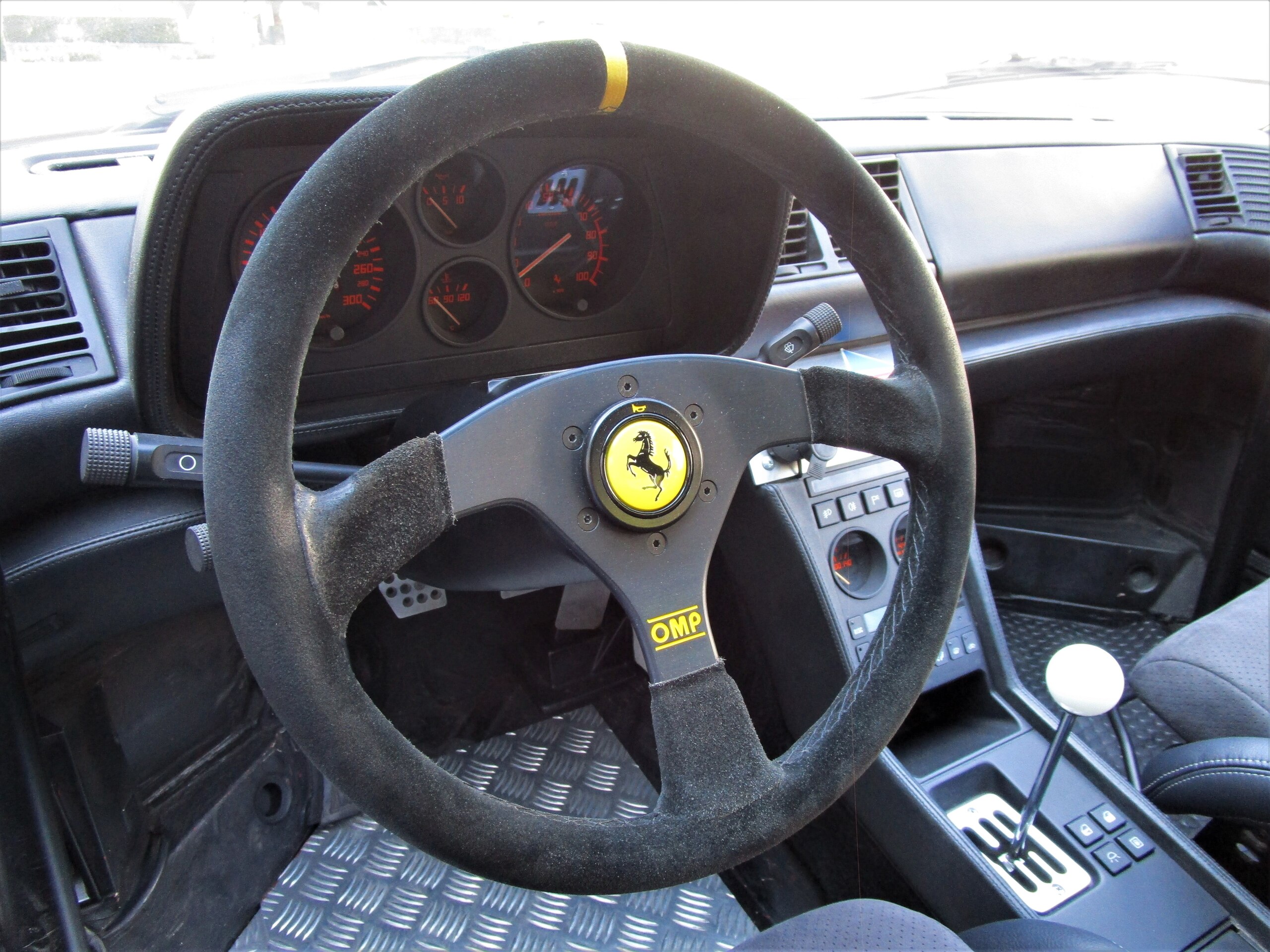 1991 Ferrari 348 TS Challenge — Photo 10 / 17