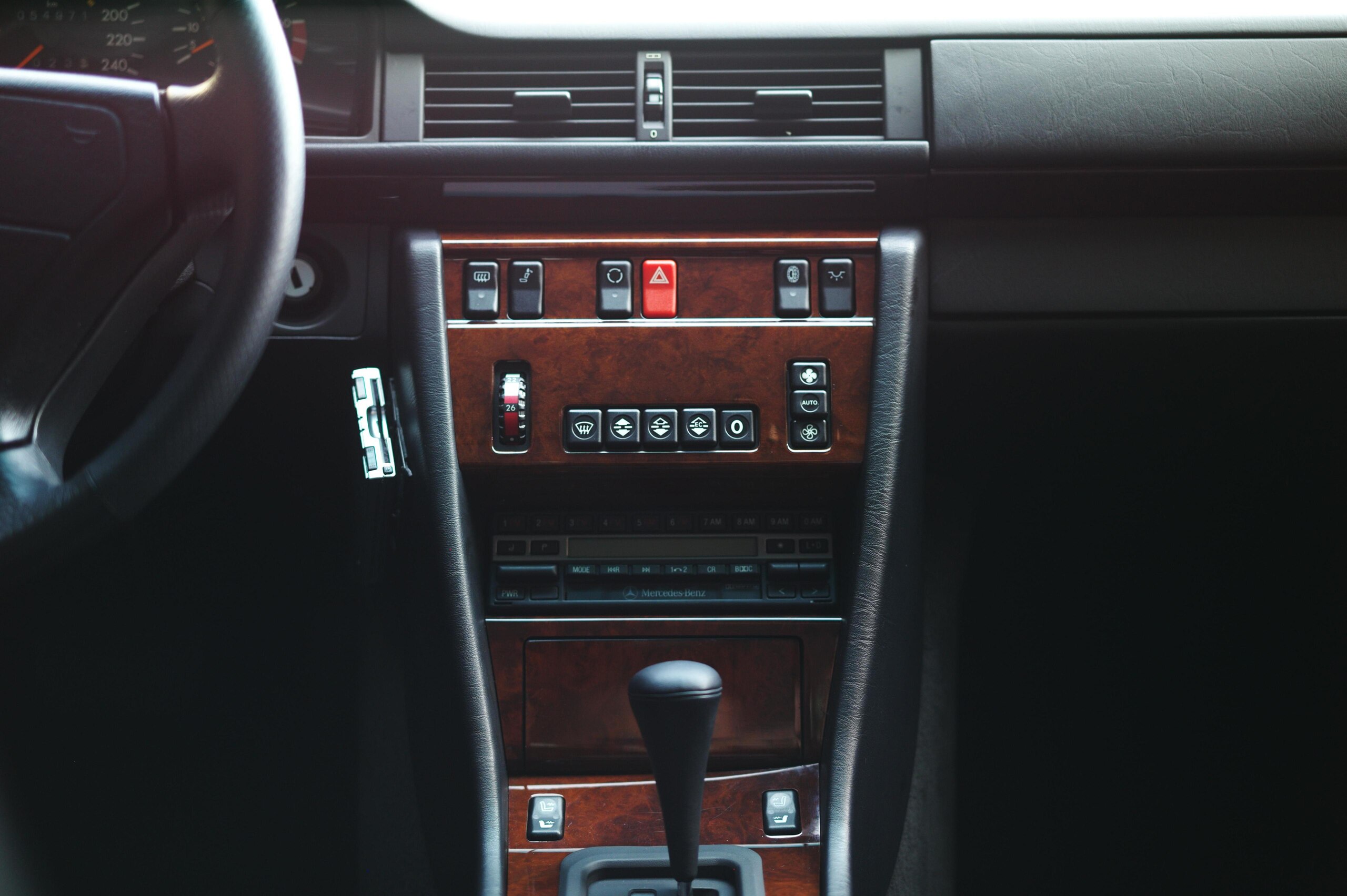 1993 Mercedes Benz 500E — Photo 6 / 14
