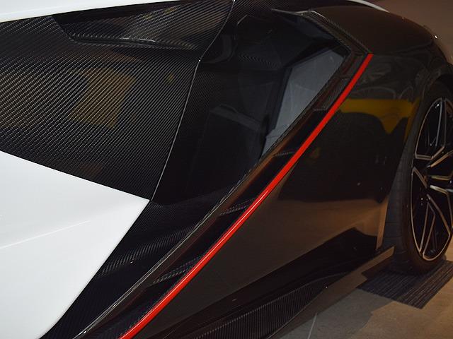 2021 Lamborghini SIÁN FKP 37 — Photo 12 / 24