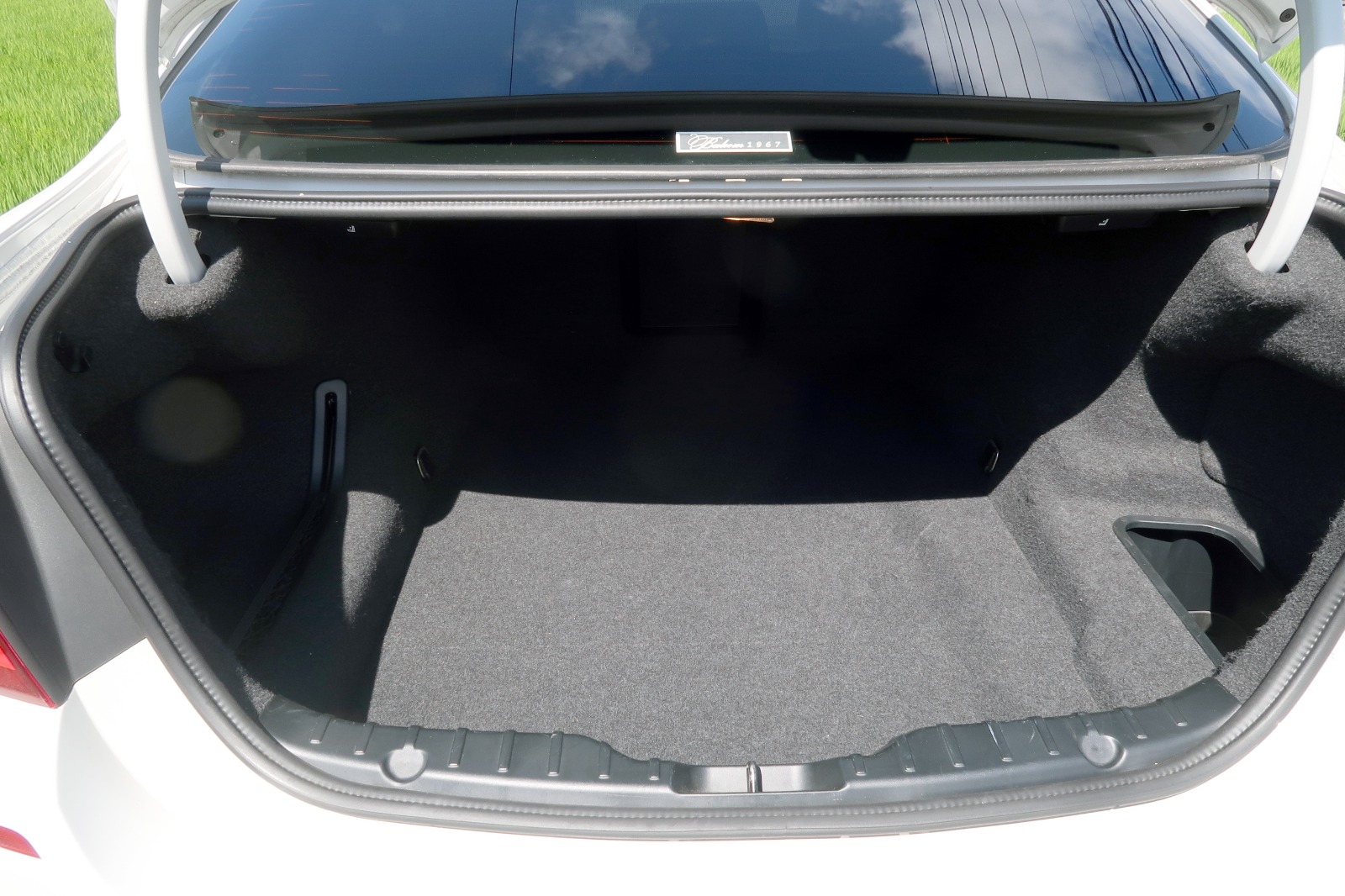 2012 BMW 528i M Sport — Photo 8 / 11