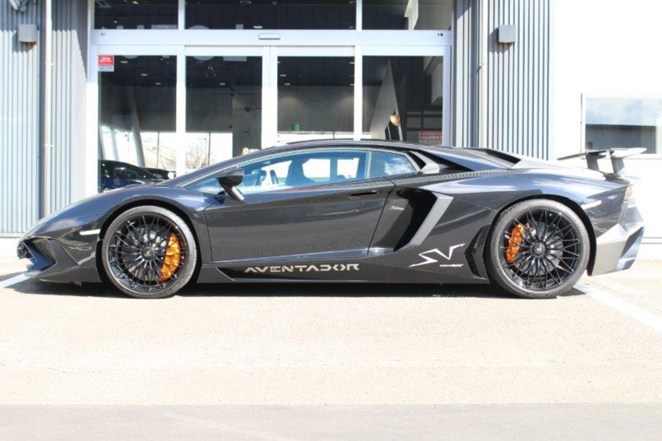 2017 Lamborghini Aventador SV — Photo 7 / 21