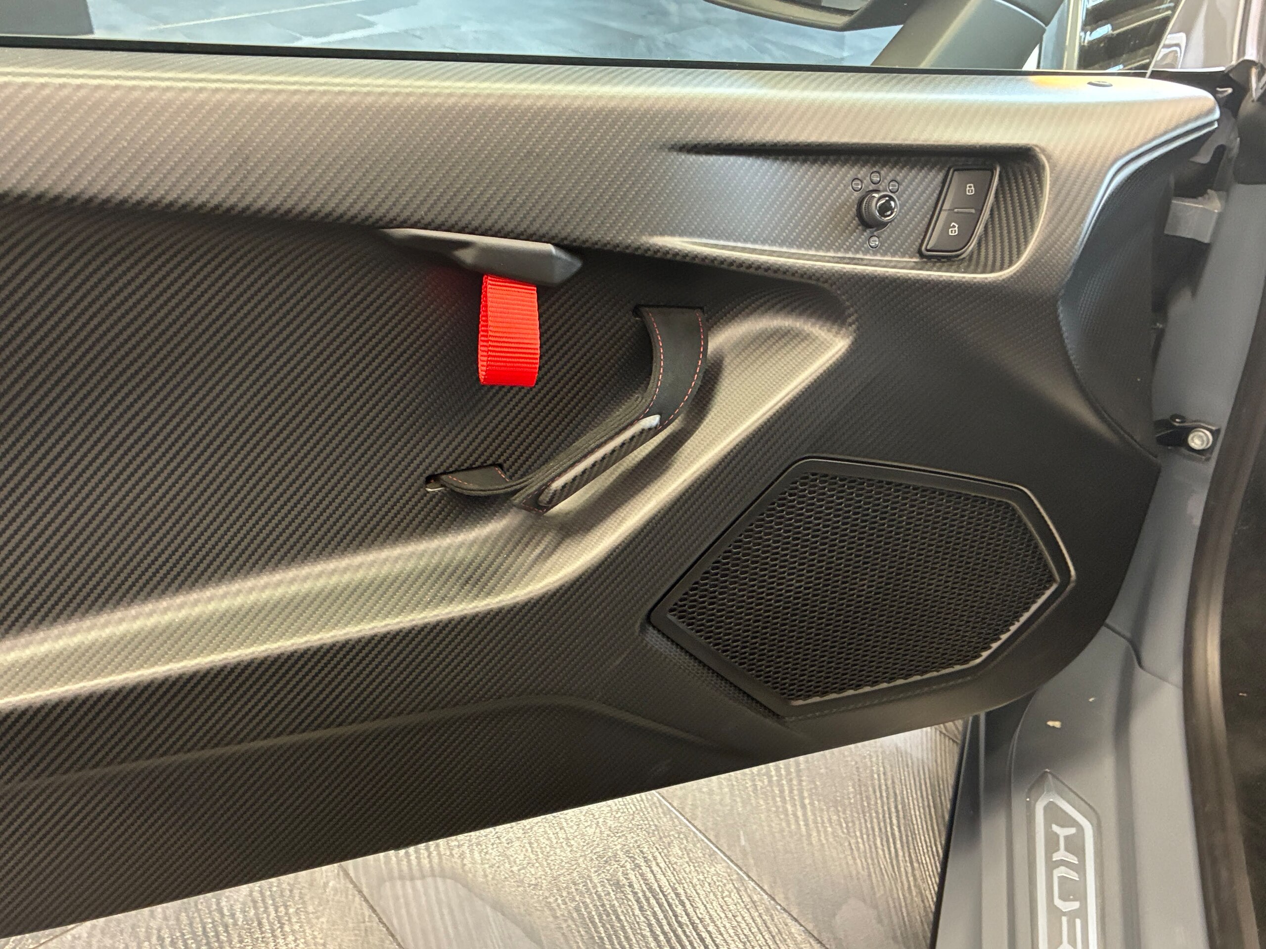 2022 Lamborghini Huracán STO — Photo 6 / 18
