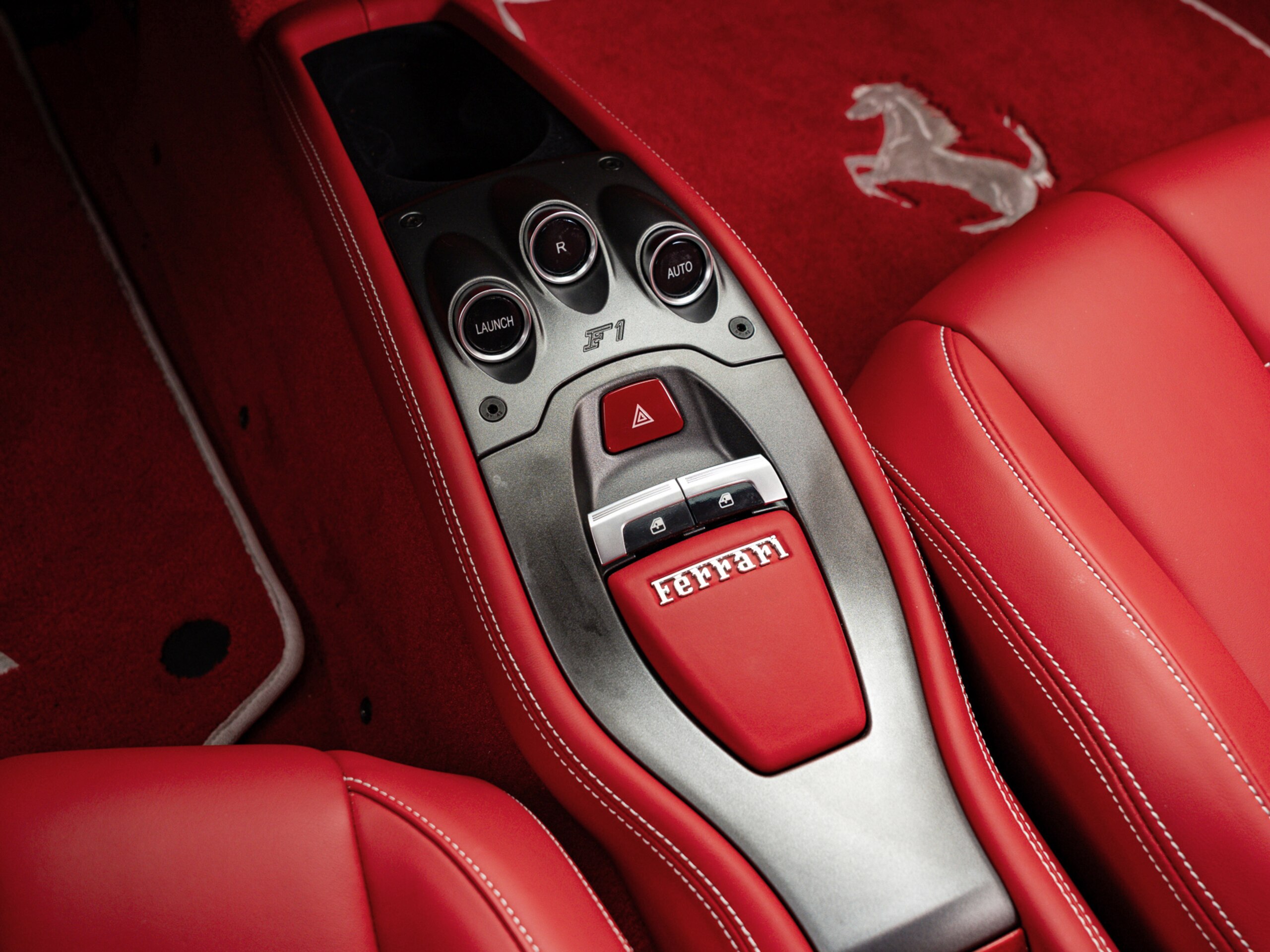 2010 Ferrari 458 Italia F1 DCT — Photo 13 / 22