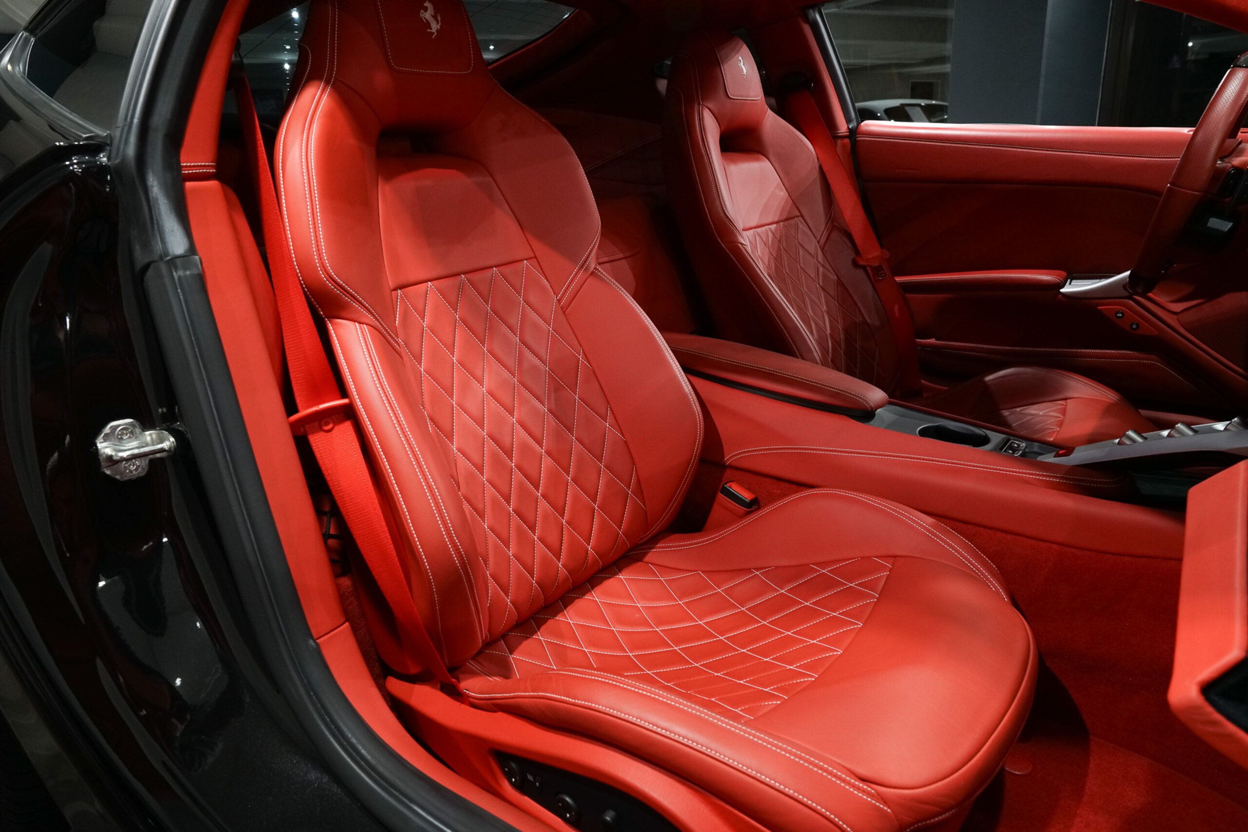2013 Ferrari F12 Berlinetta — Photo 12 / 15