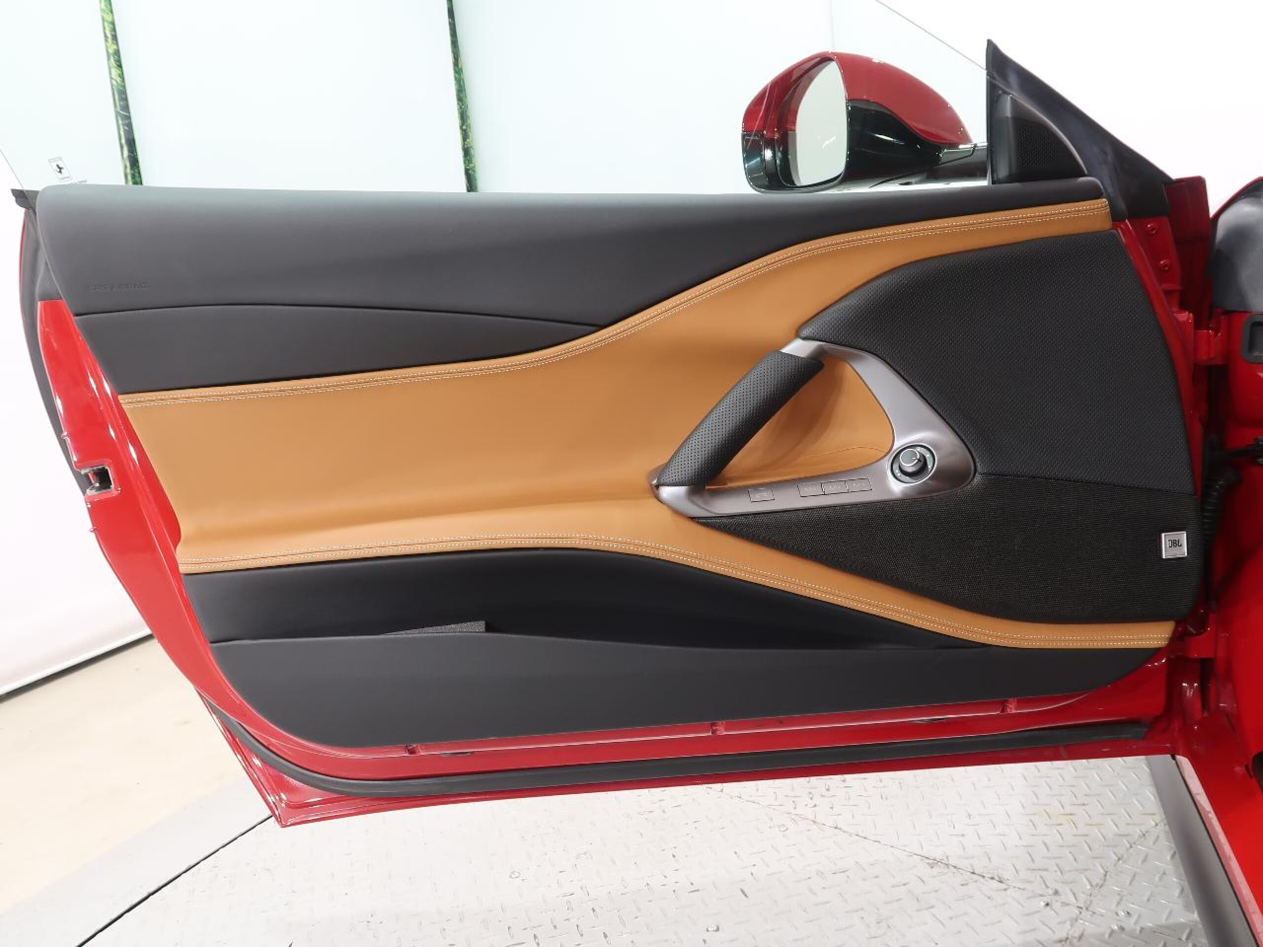 2018 Ferrari 812 Superfast — Photo 17 / 51