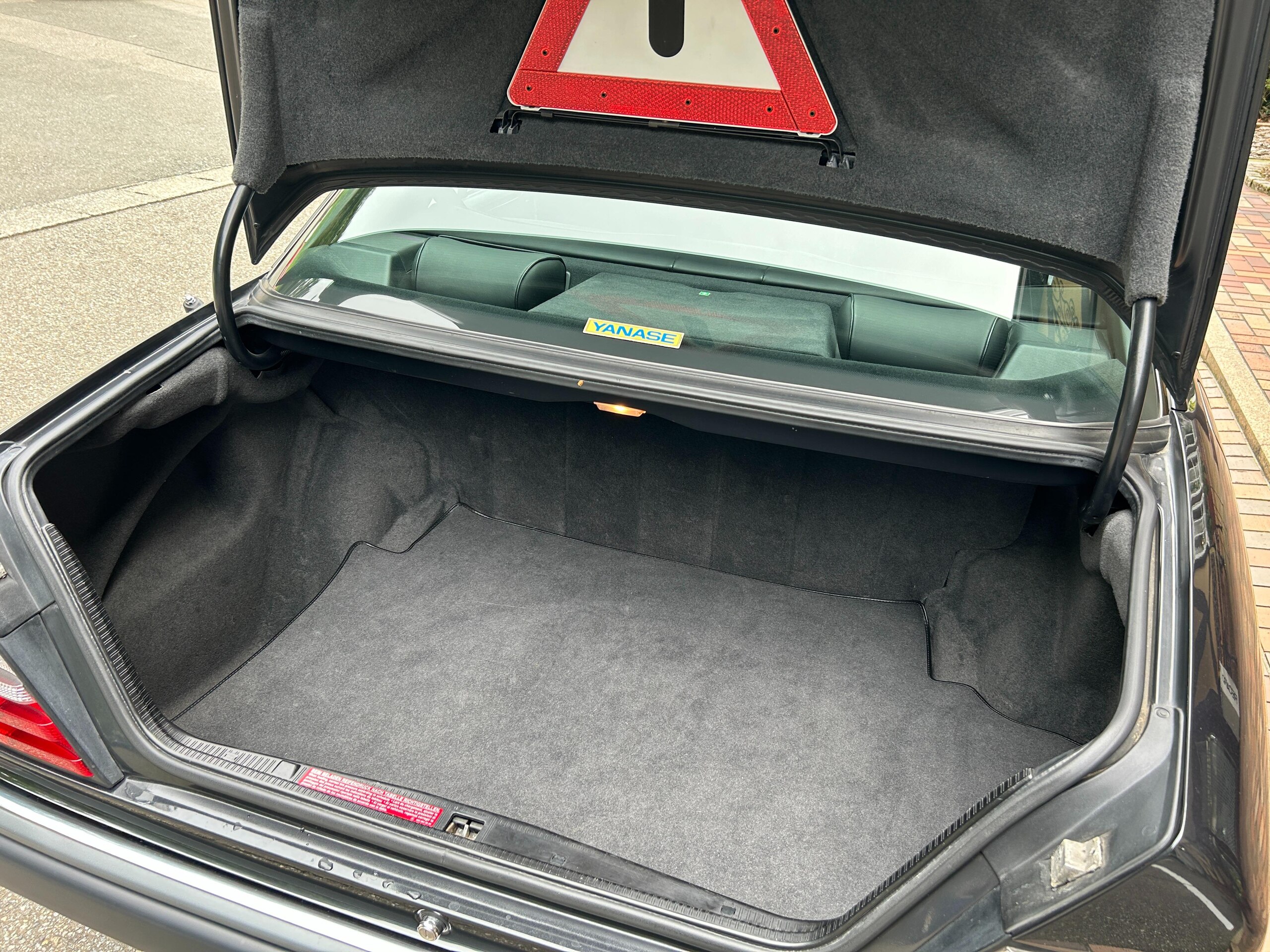 1993 Mercedes Benz 500E — Photo 12 / 12