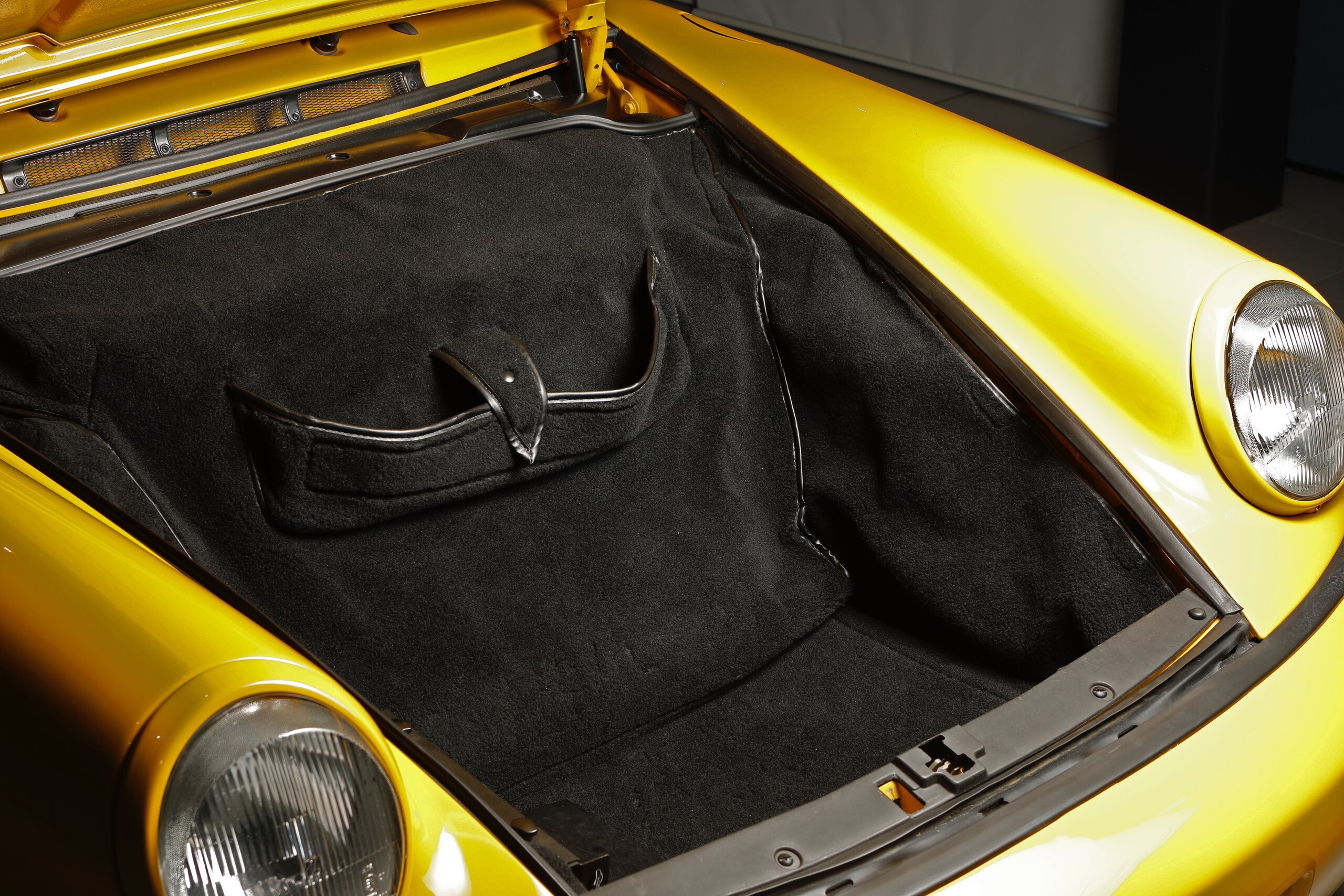 1993 Porsche 911 Speedster — Photo 16 / 16