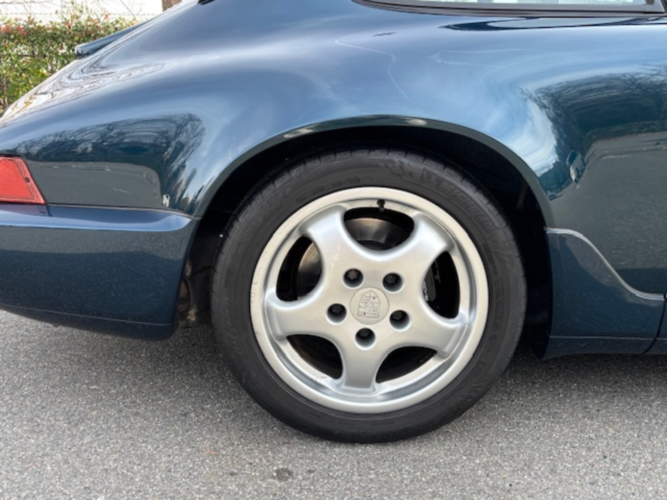 1992 Porsche 911 Carrera 2 — Photo 15 / 17