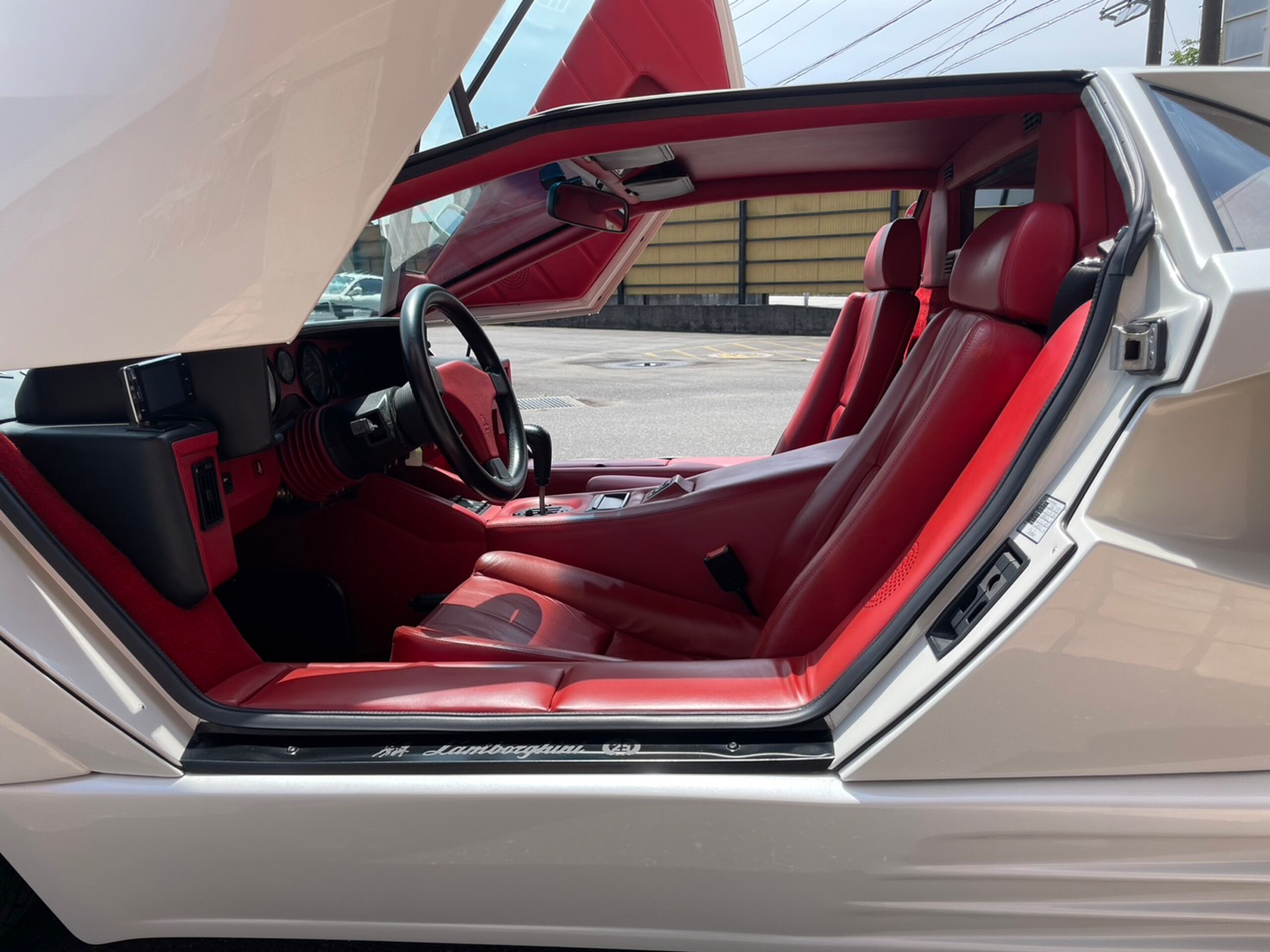 1989 Lamborghini Countach Anniversary Edition — Photo 7 / 11
