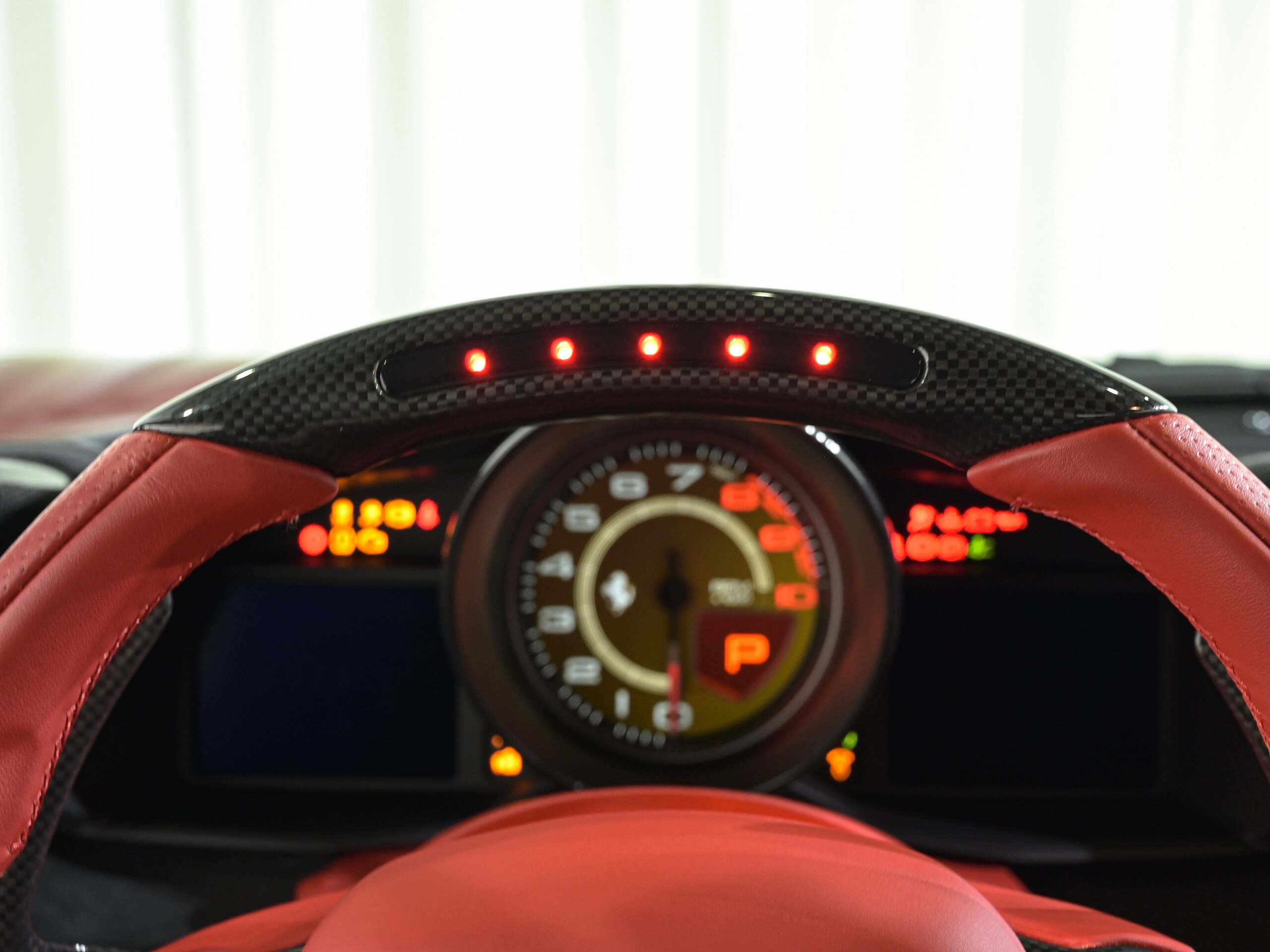 2020 Ferrari 488 Pista — Photo 17 / 30