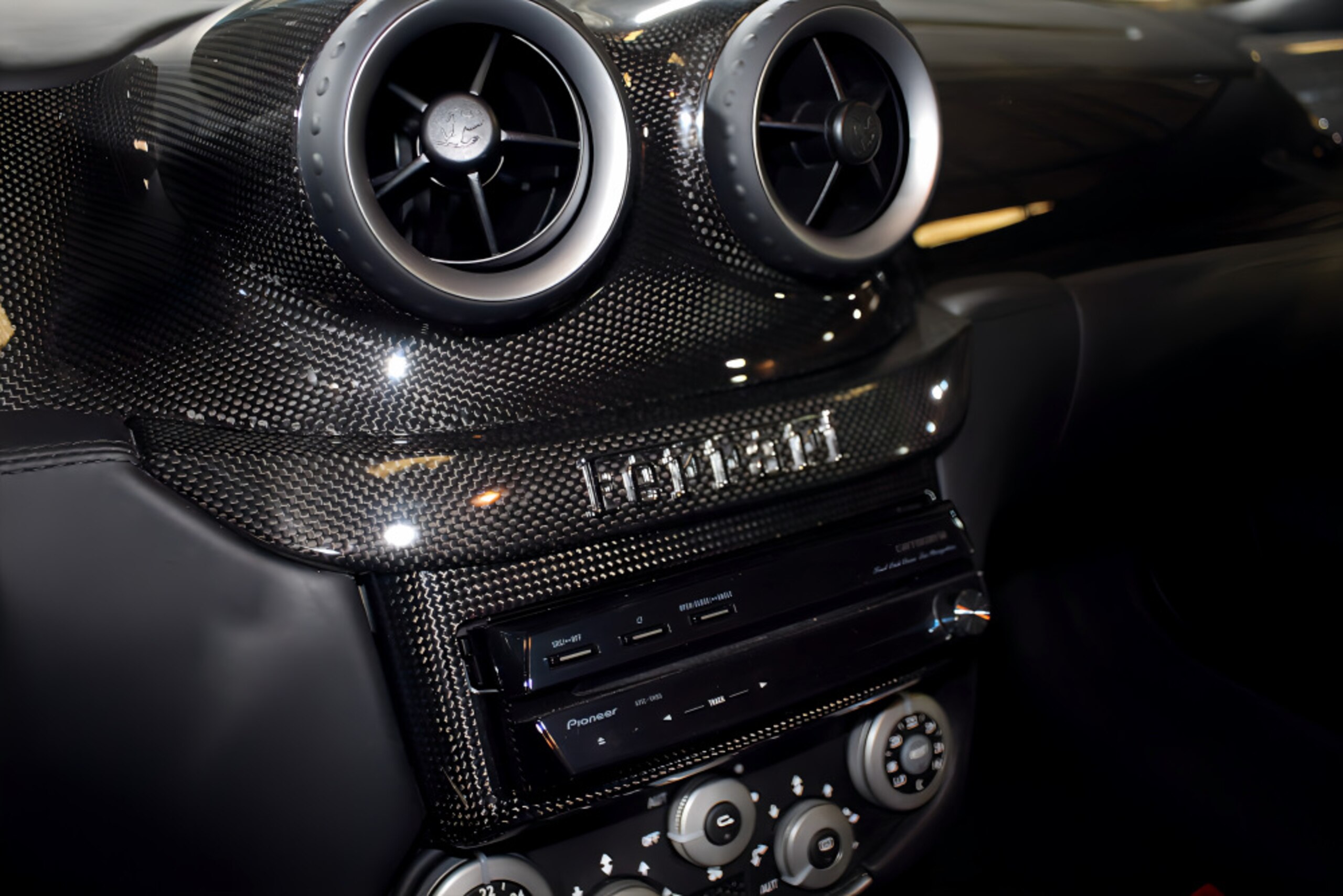 2010 Ferrari 599 HGTE — Photo 14 / 20