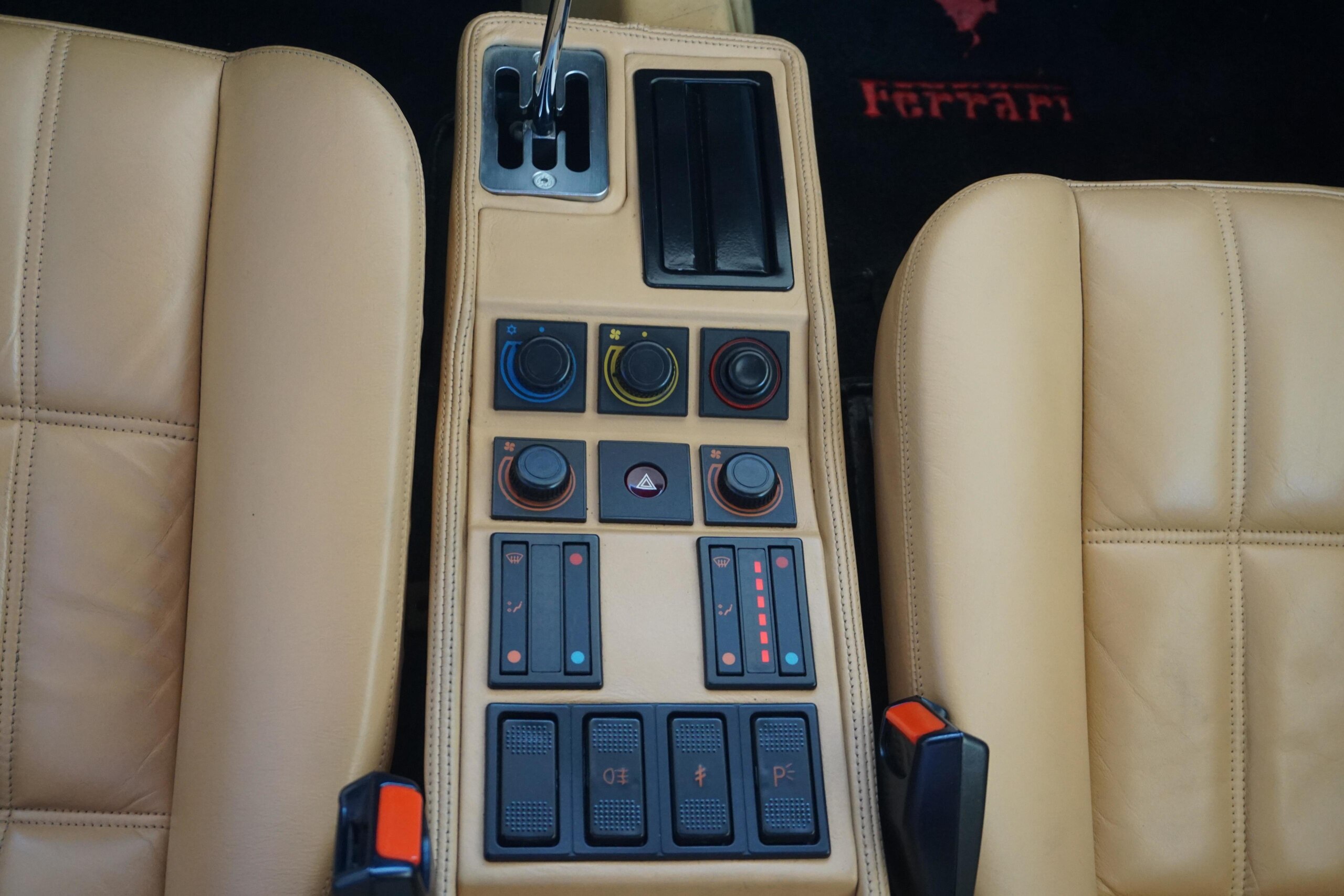 1988 Ferrari 328 GTB — Photo 14 / 18